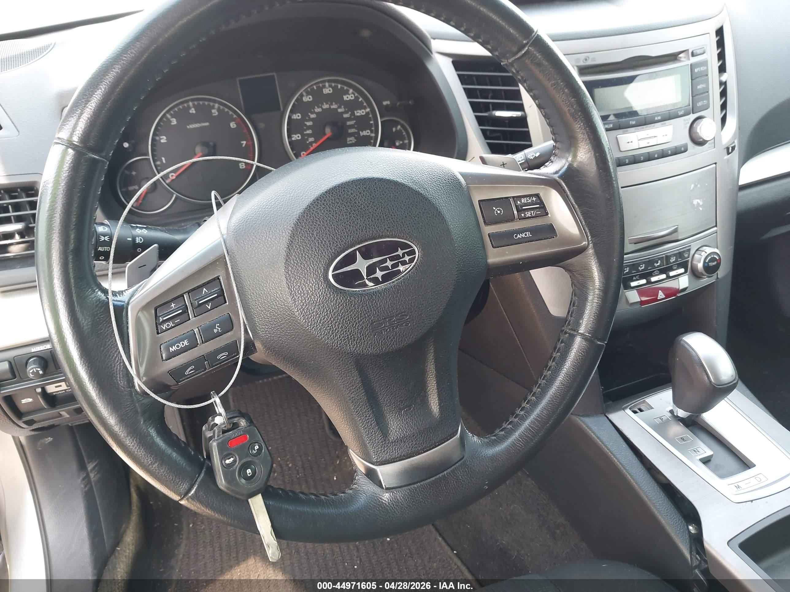SUBARU OUTBACK image 11