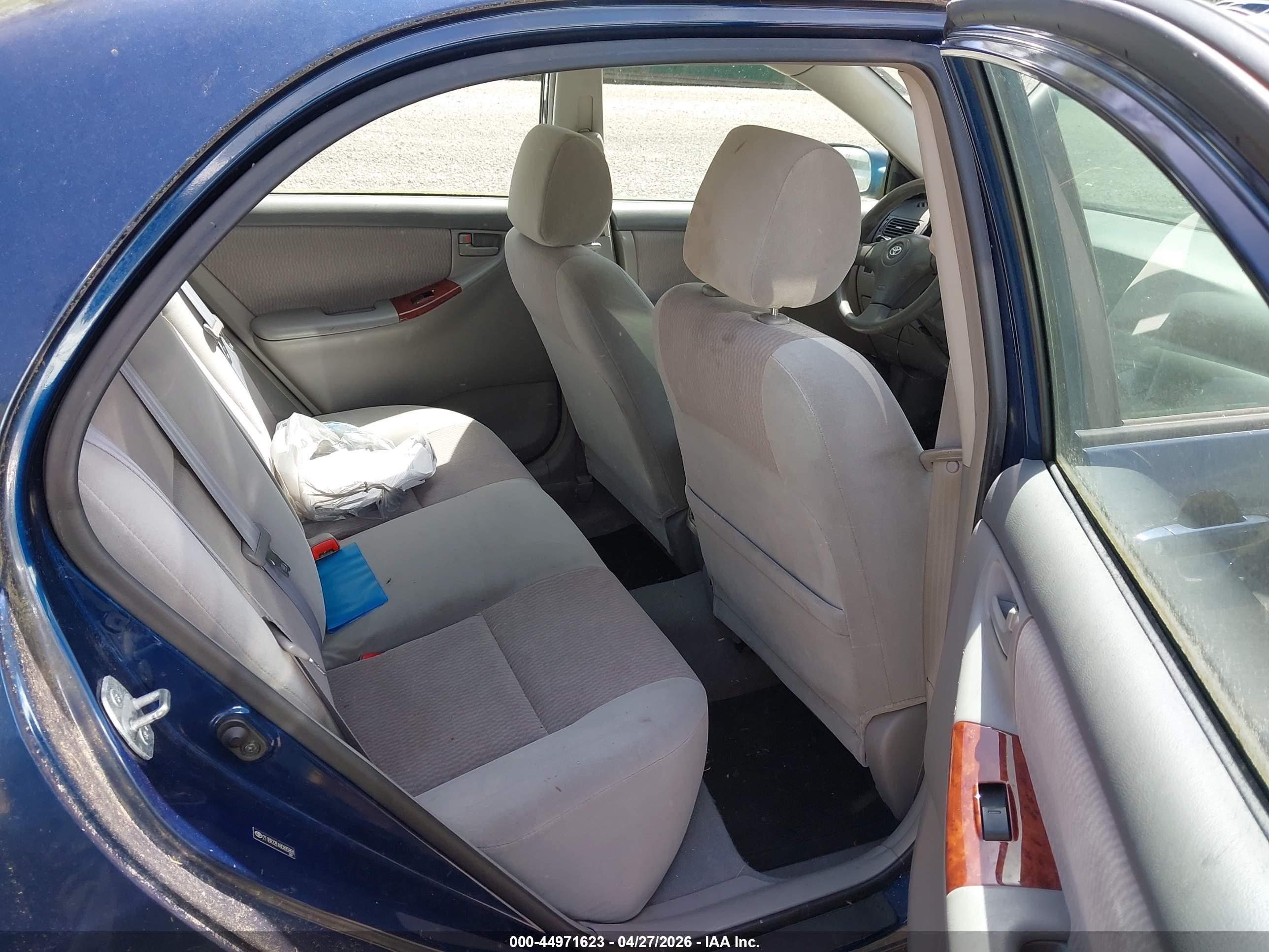 TOYOTA COROLLA image 8