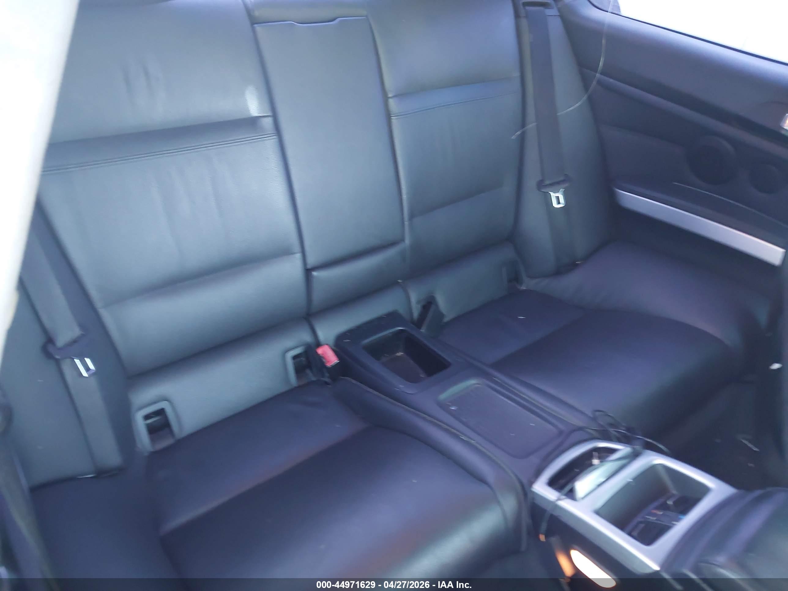 BMW 335I image 8