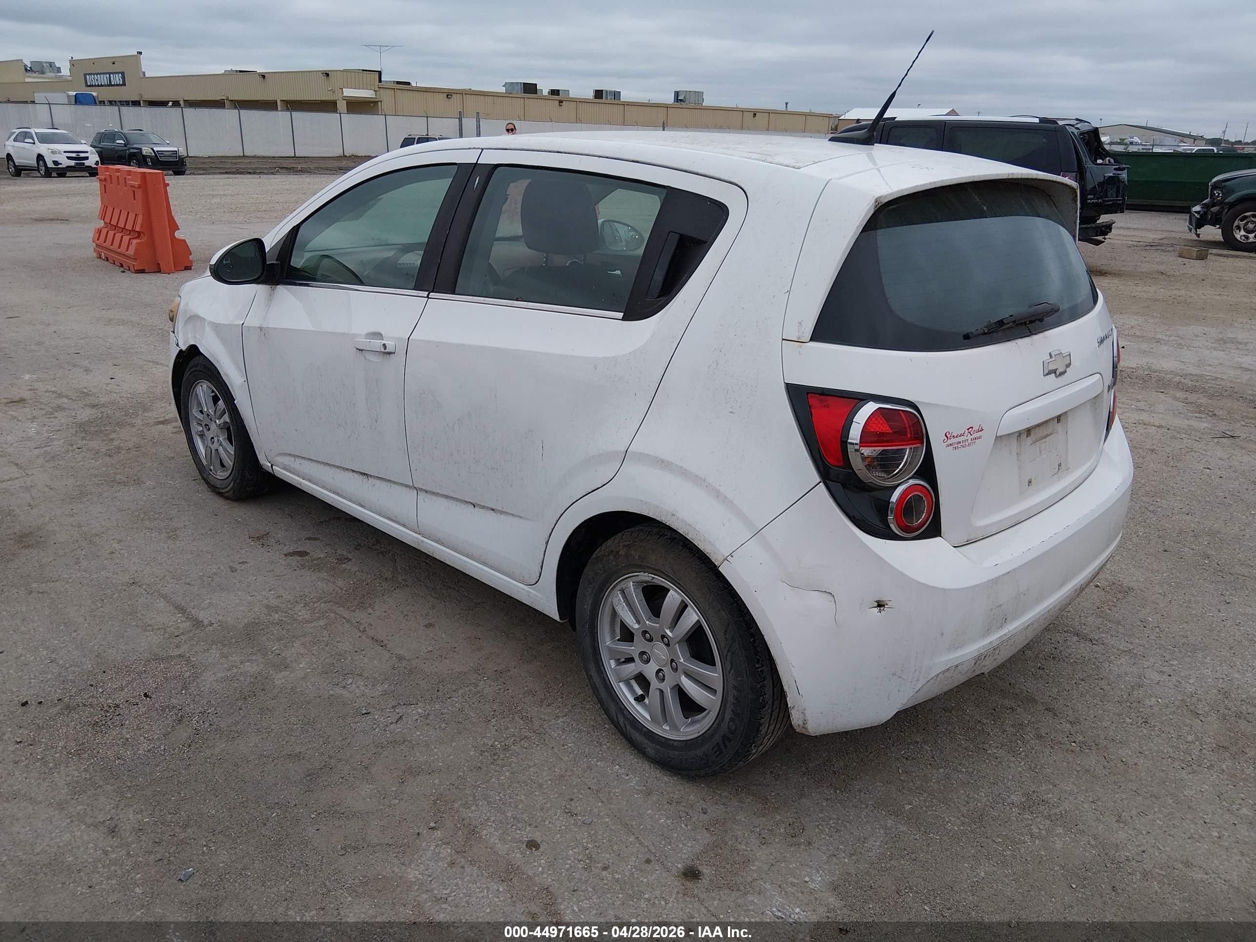 CHEVROLET SONIC image 3