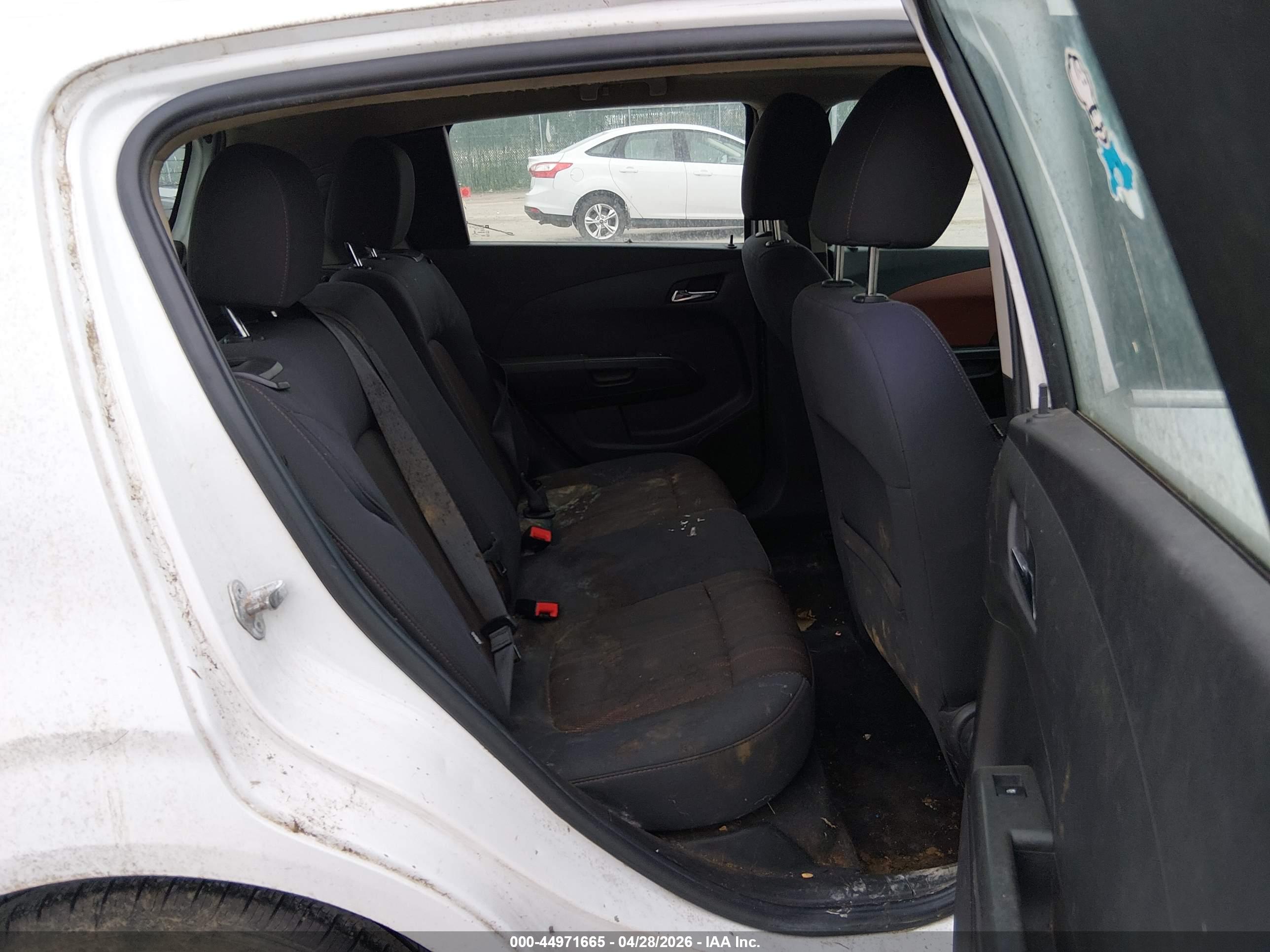 CHEVROLET SONIC image 8