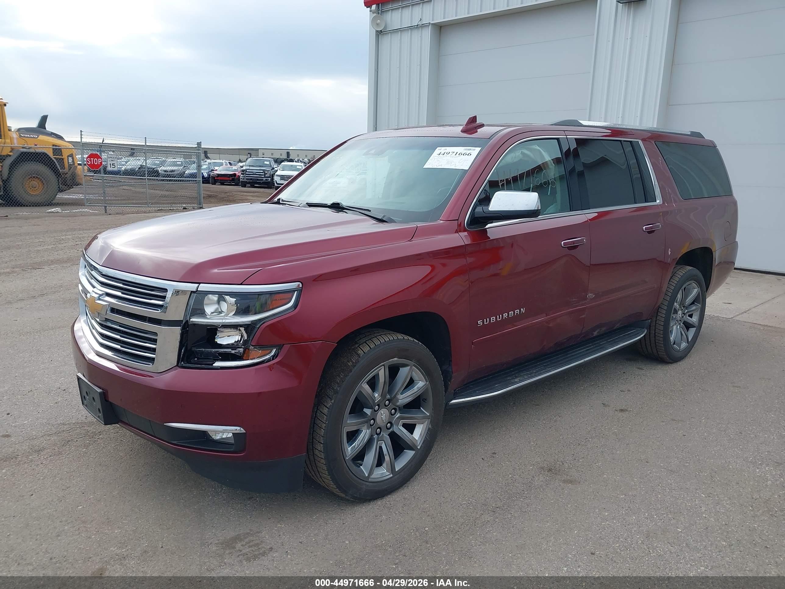 CHEVROLET SUBURBAN image 2