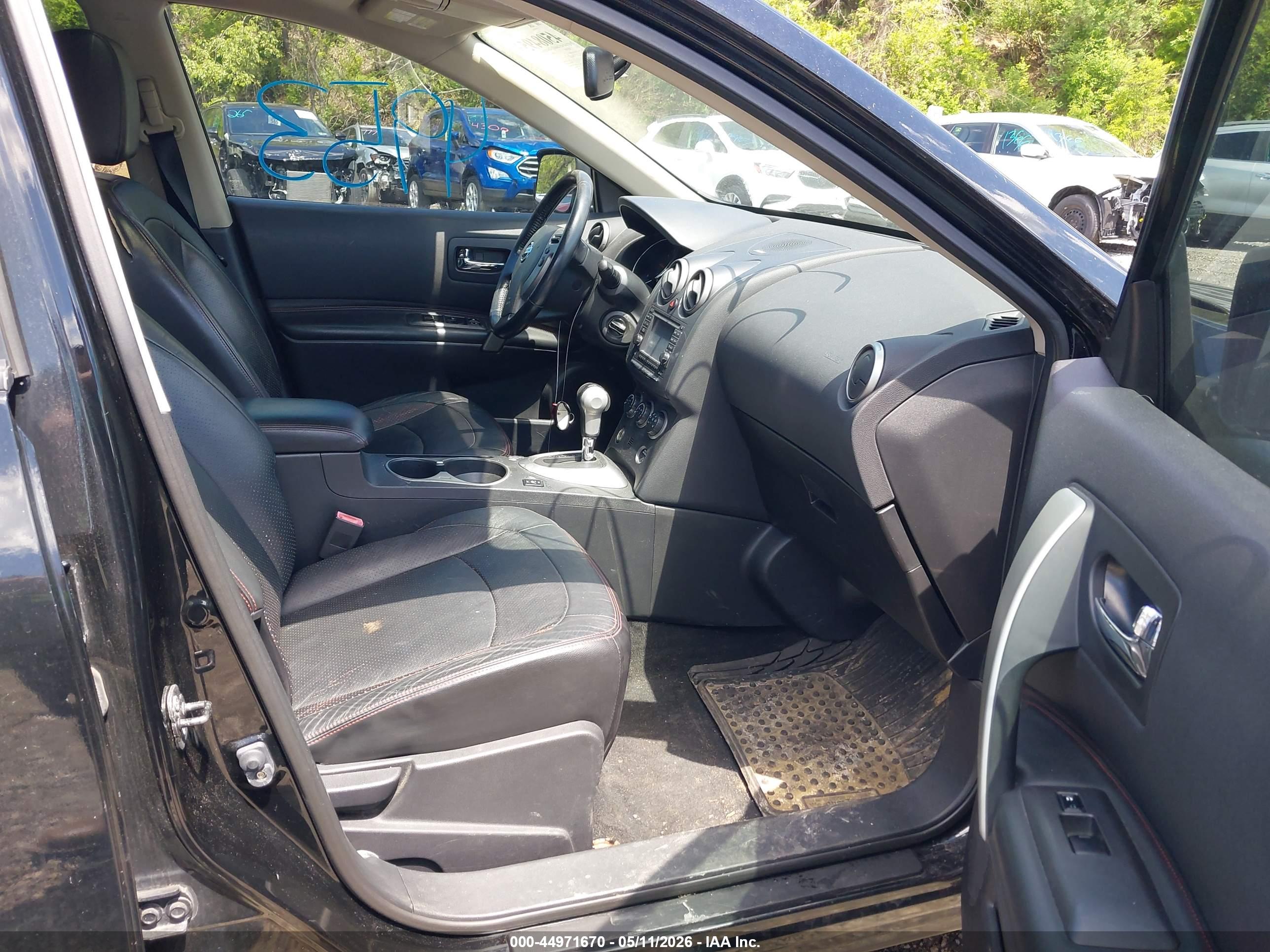 NISSAN ROGUE image 5