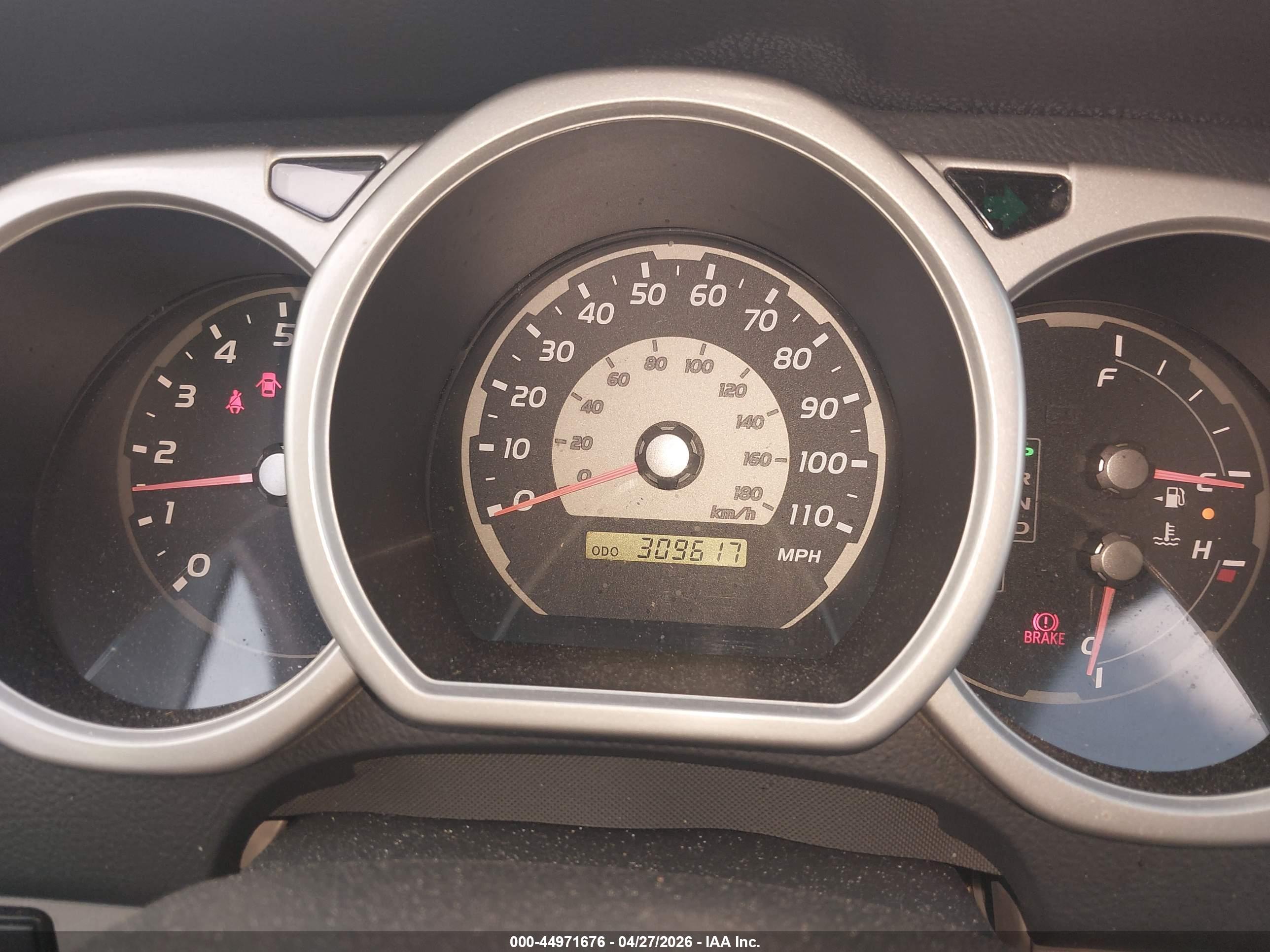TOYOTA 4RUNNER image 7