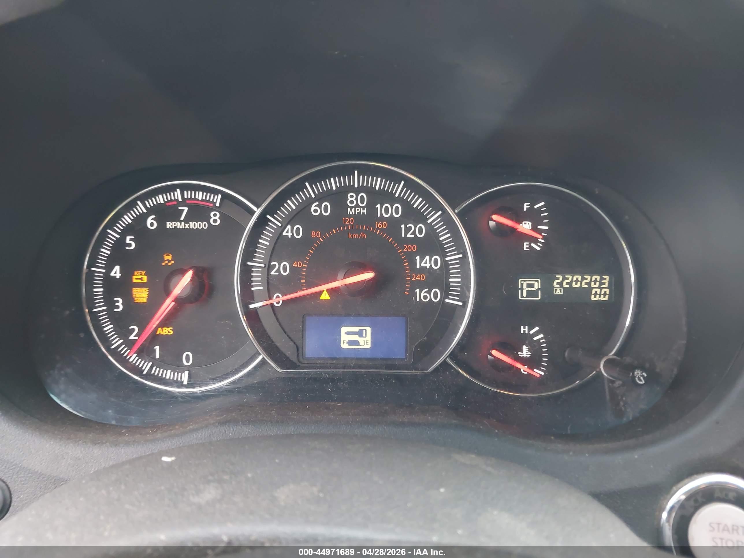 NISSAN MAXIMA image 7