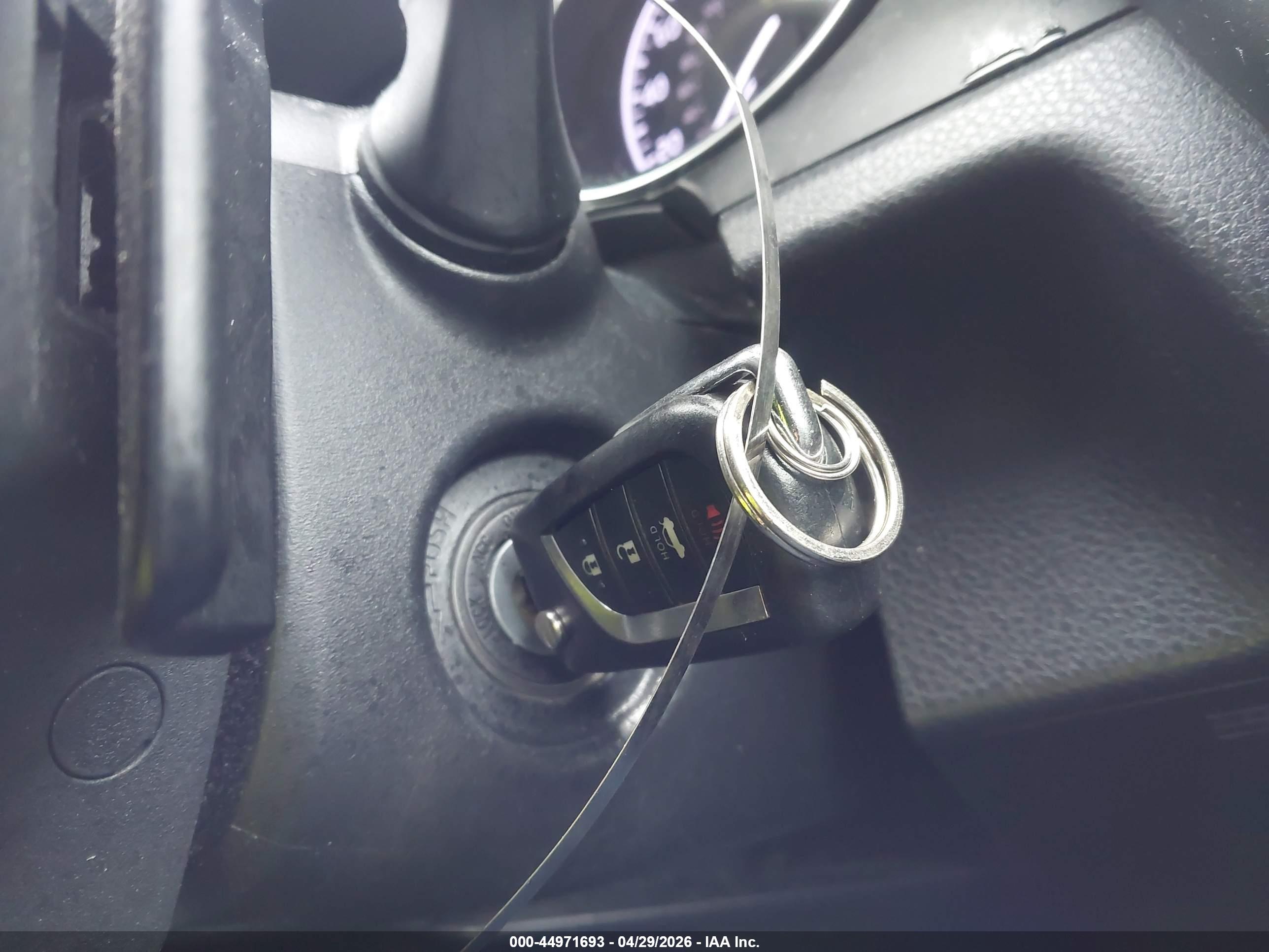 TOYOTA CAMRY image 11