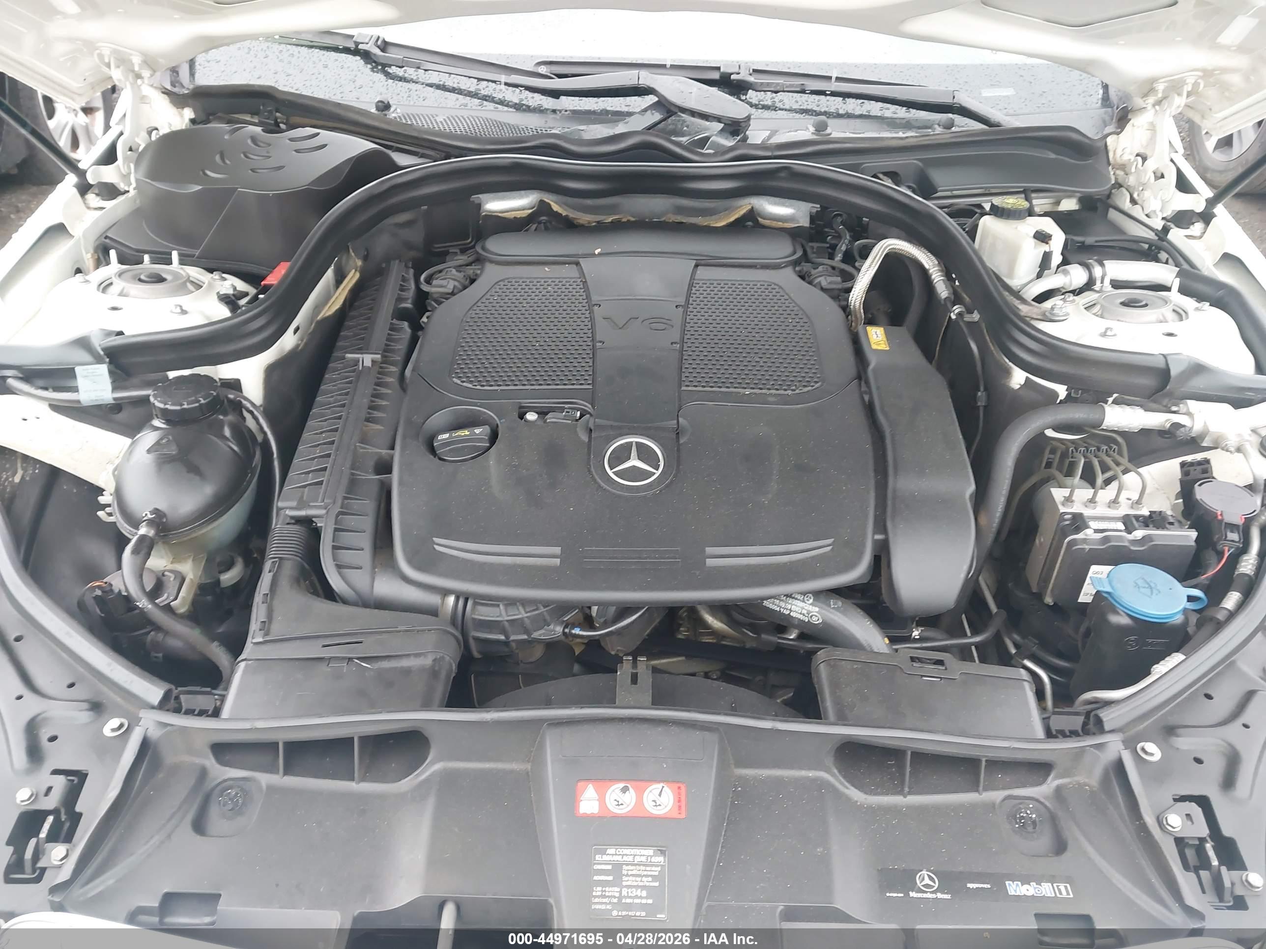 MERCEDES-BENZ E image 10