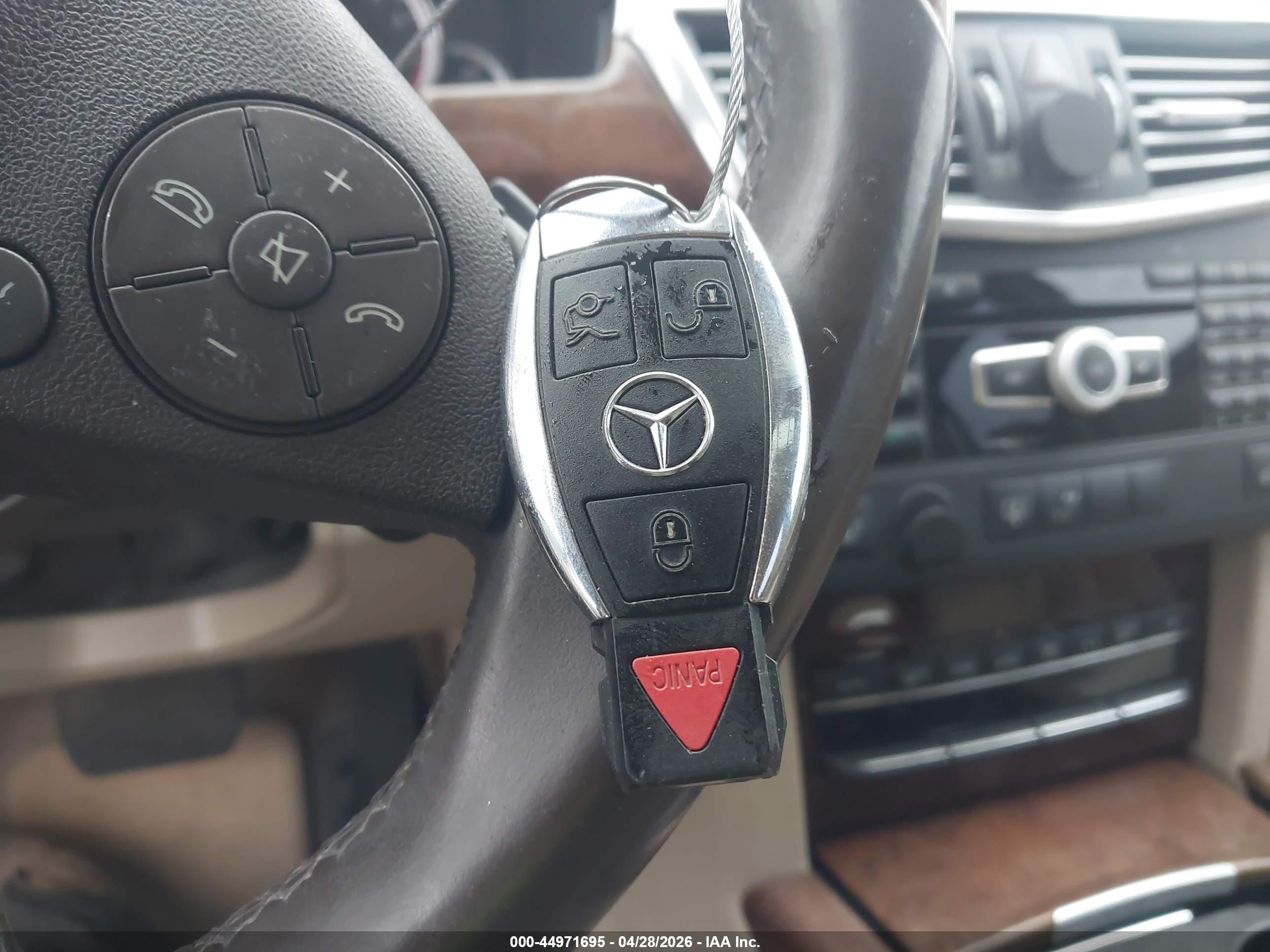 MERCEDES-BENZ E image 11