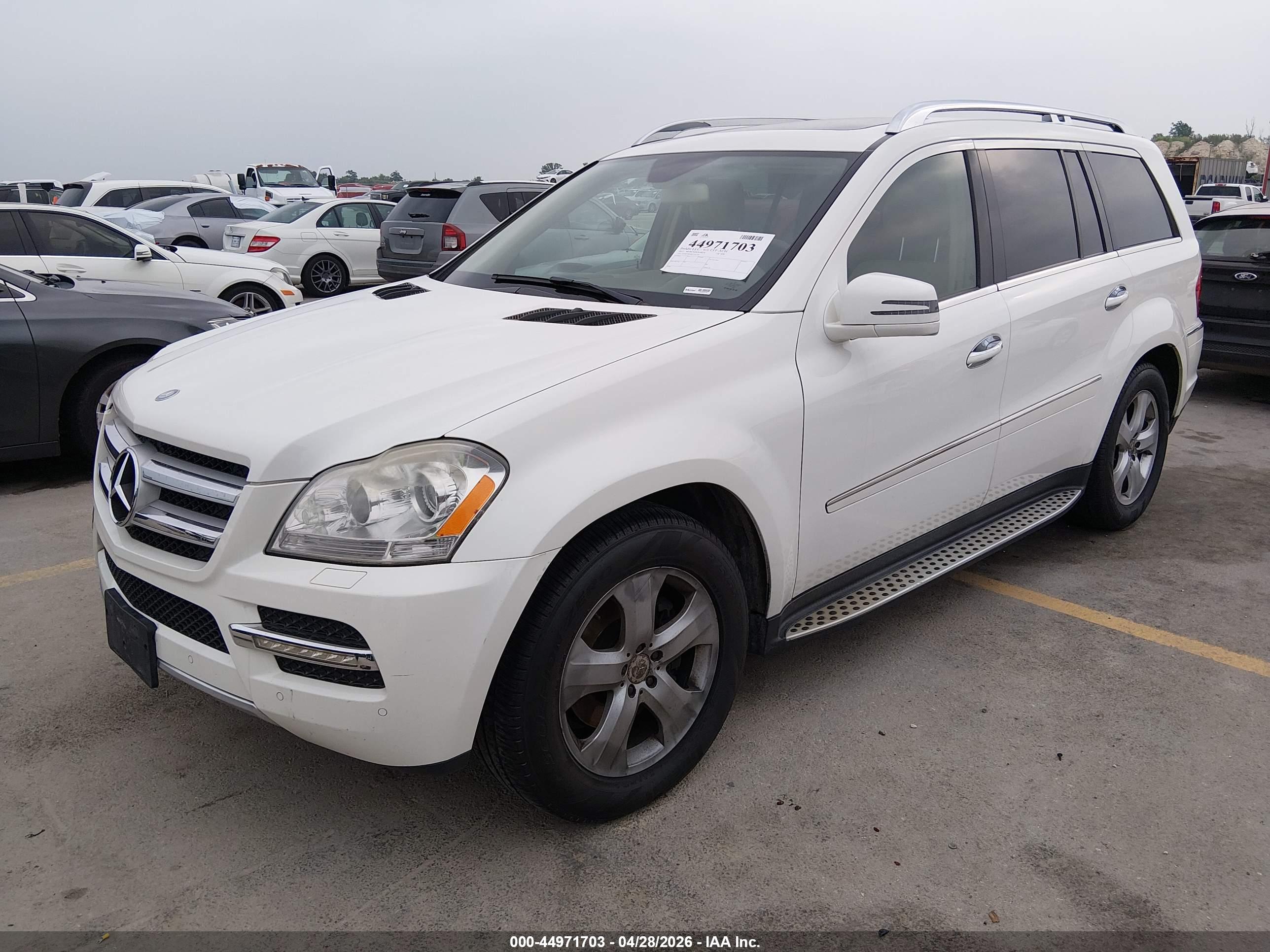 MERCEDES-BENZ GL image 2