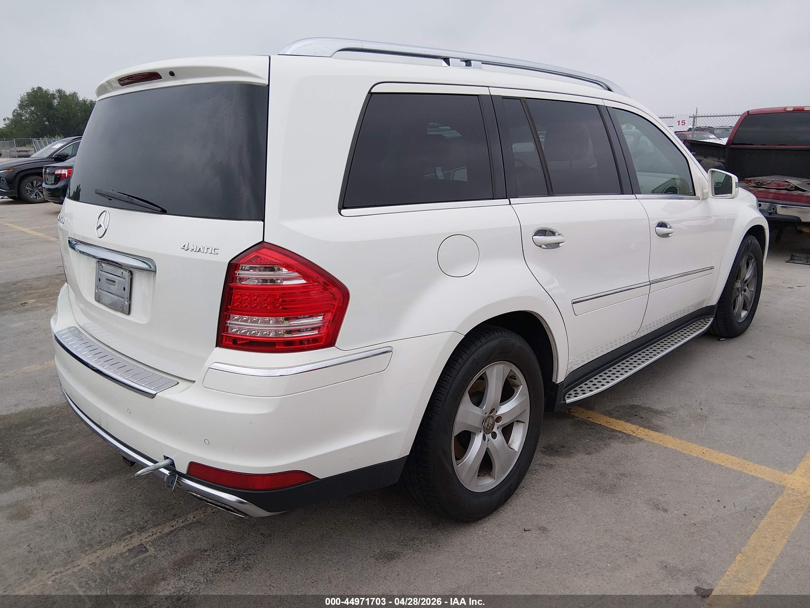MERCEDES-BENZ GL image 4