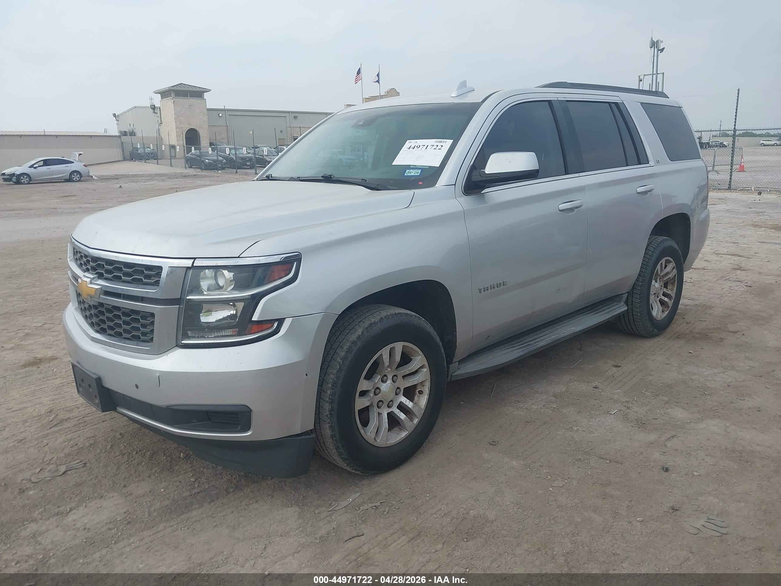 CHEVROLET TAHOE image 2