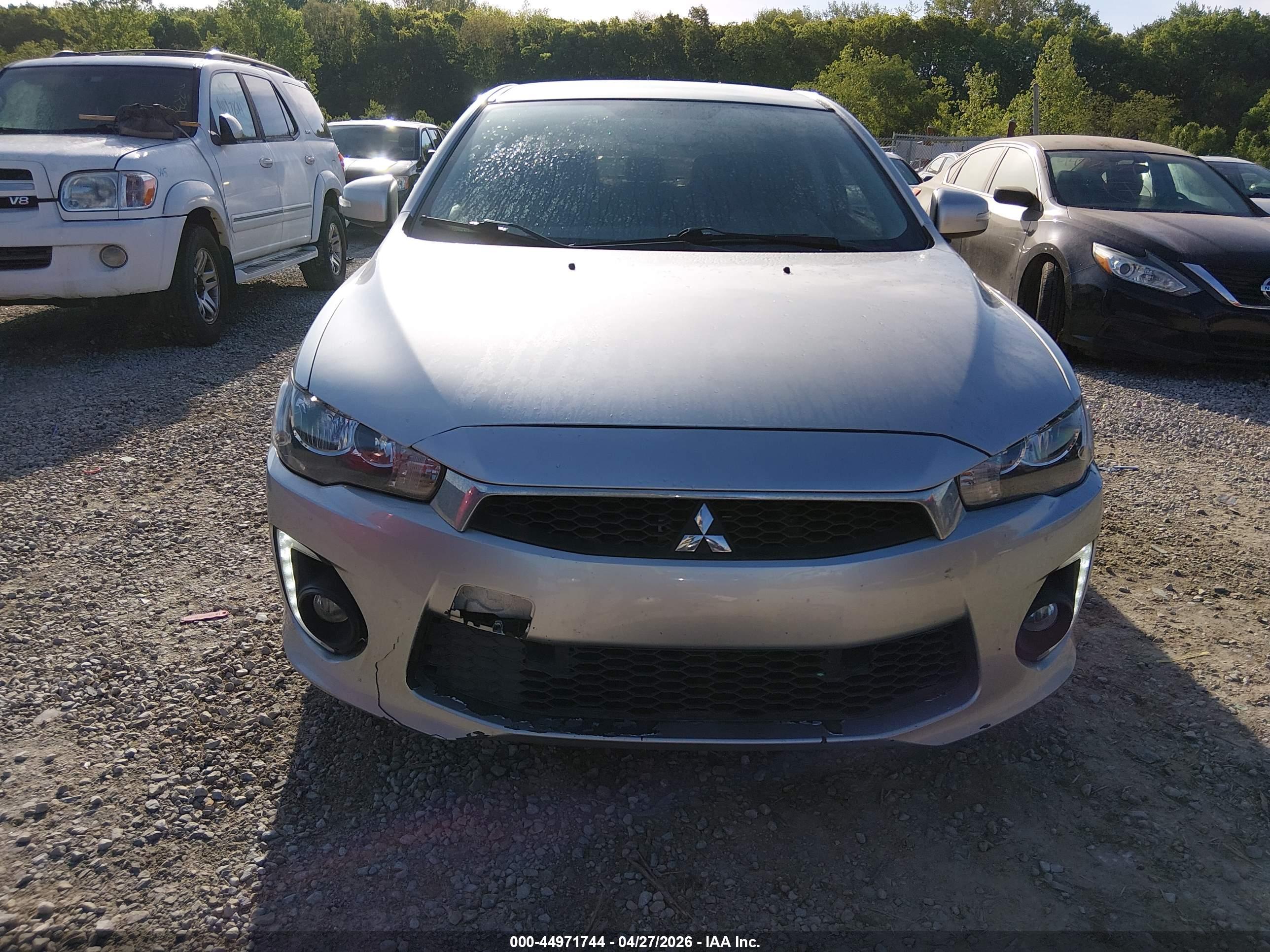 MITSUBISHI LANCER image 6