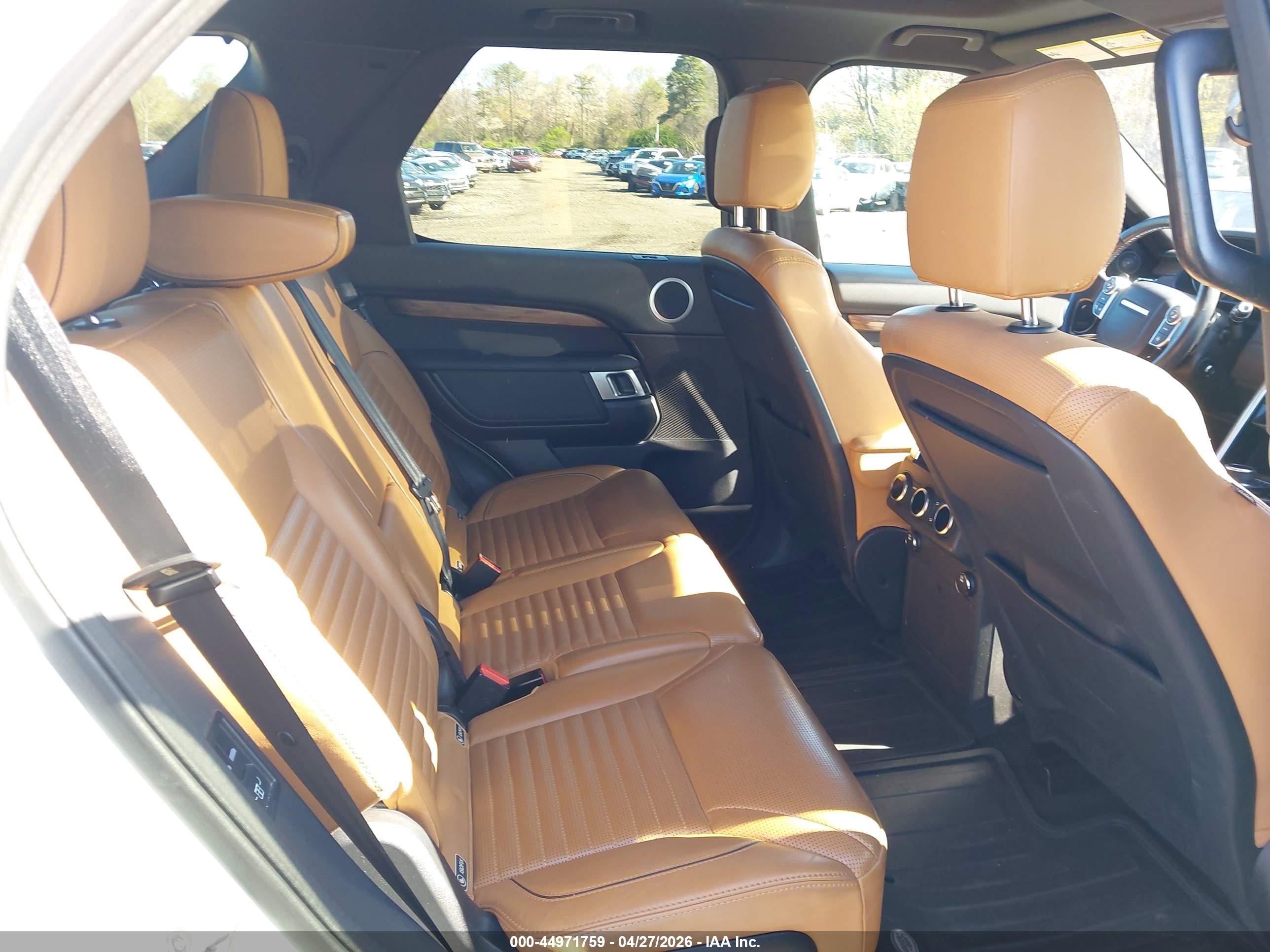 LAND ROVER image 8
