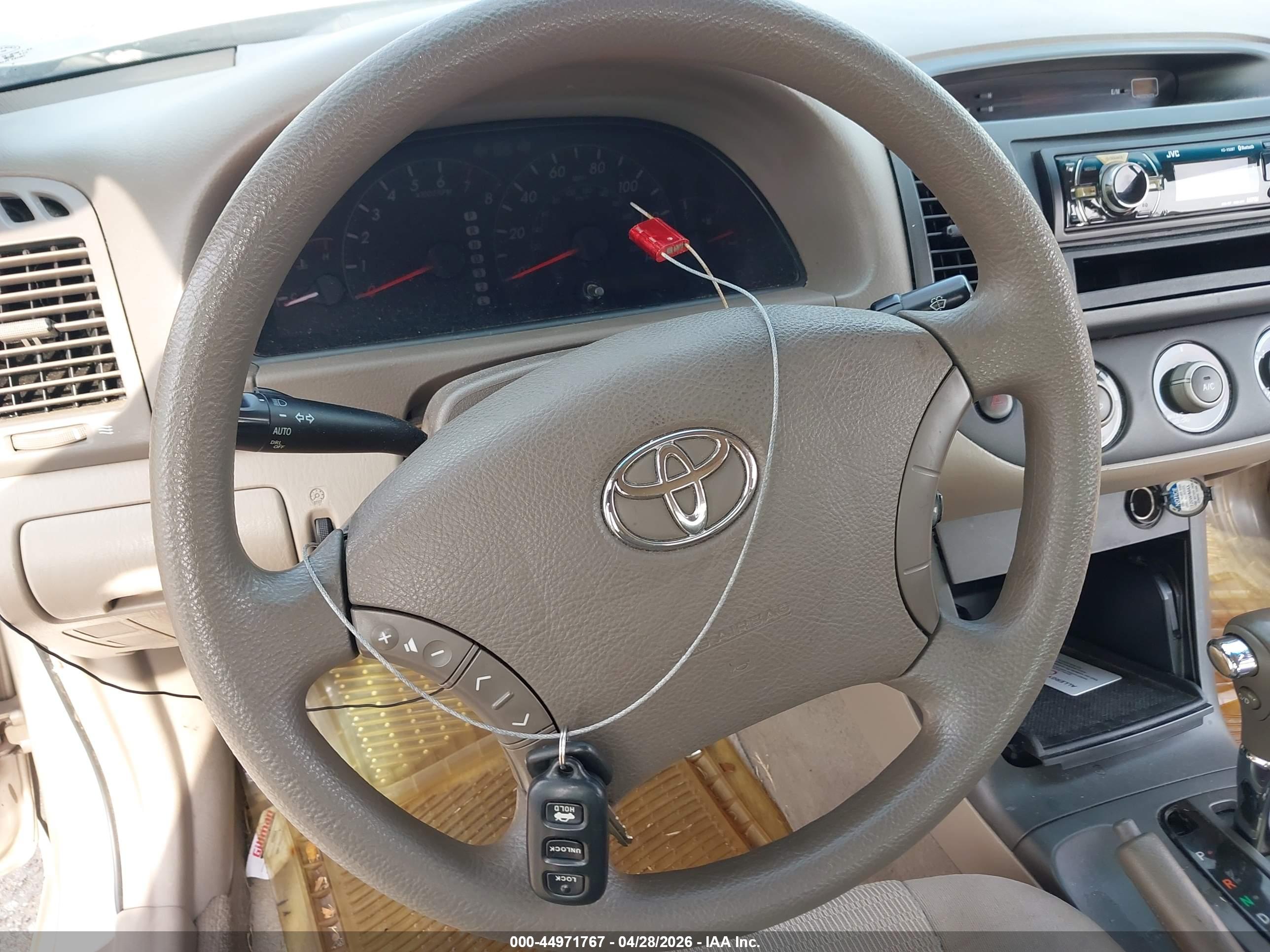 TOYOTA CAMRY image 11