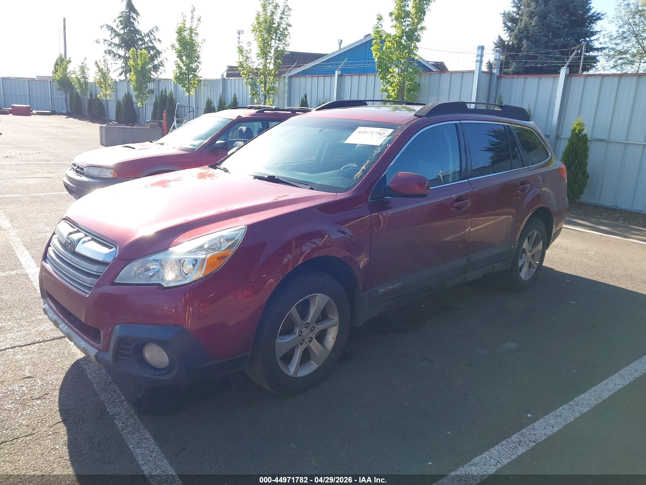 SUBARU OUTBACK image 2