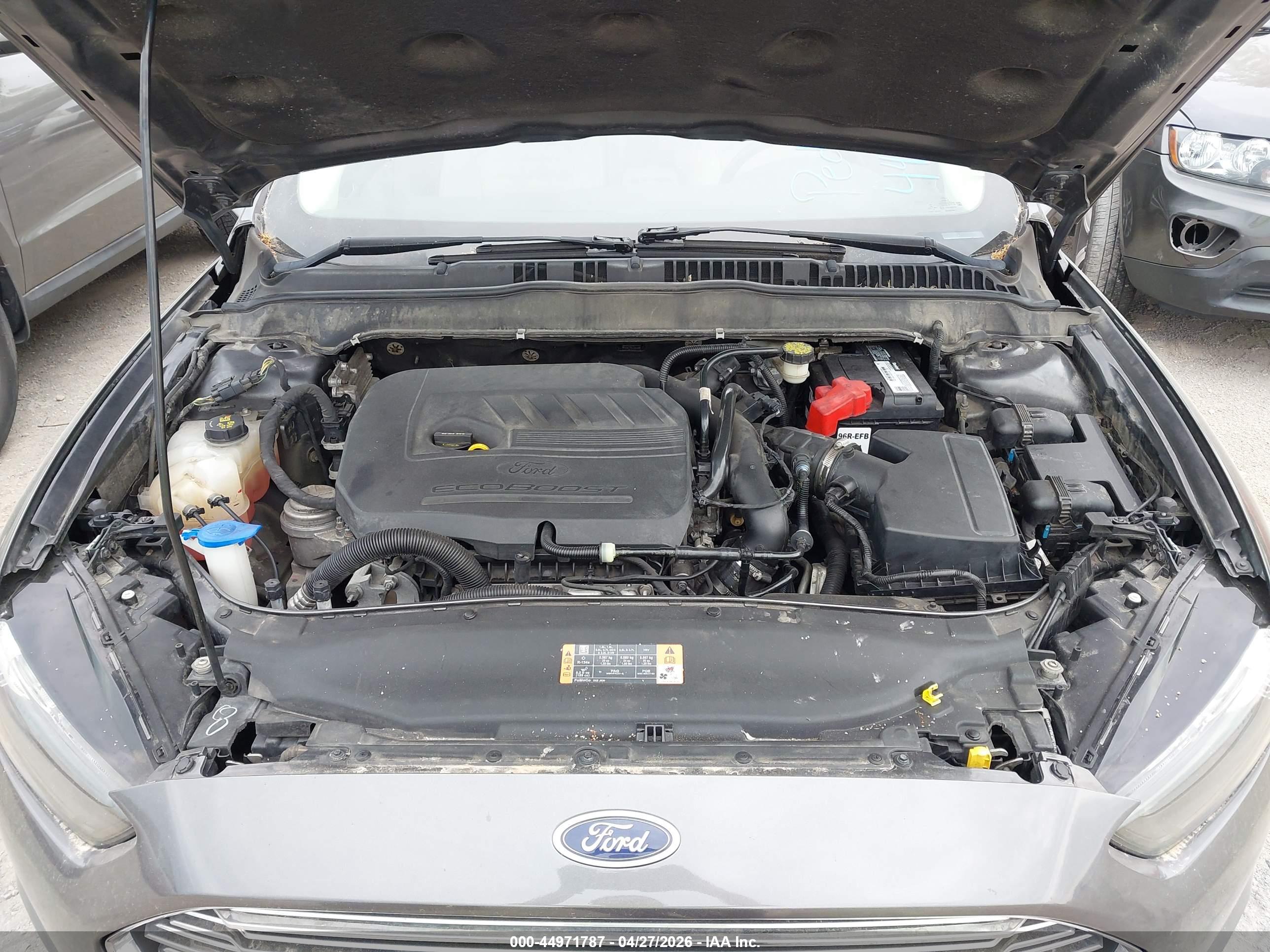 FORD FUSION image 10