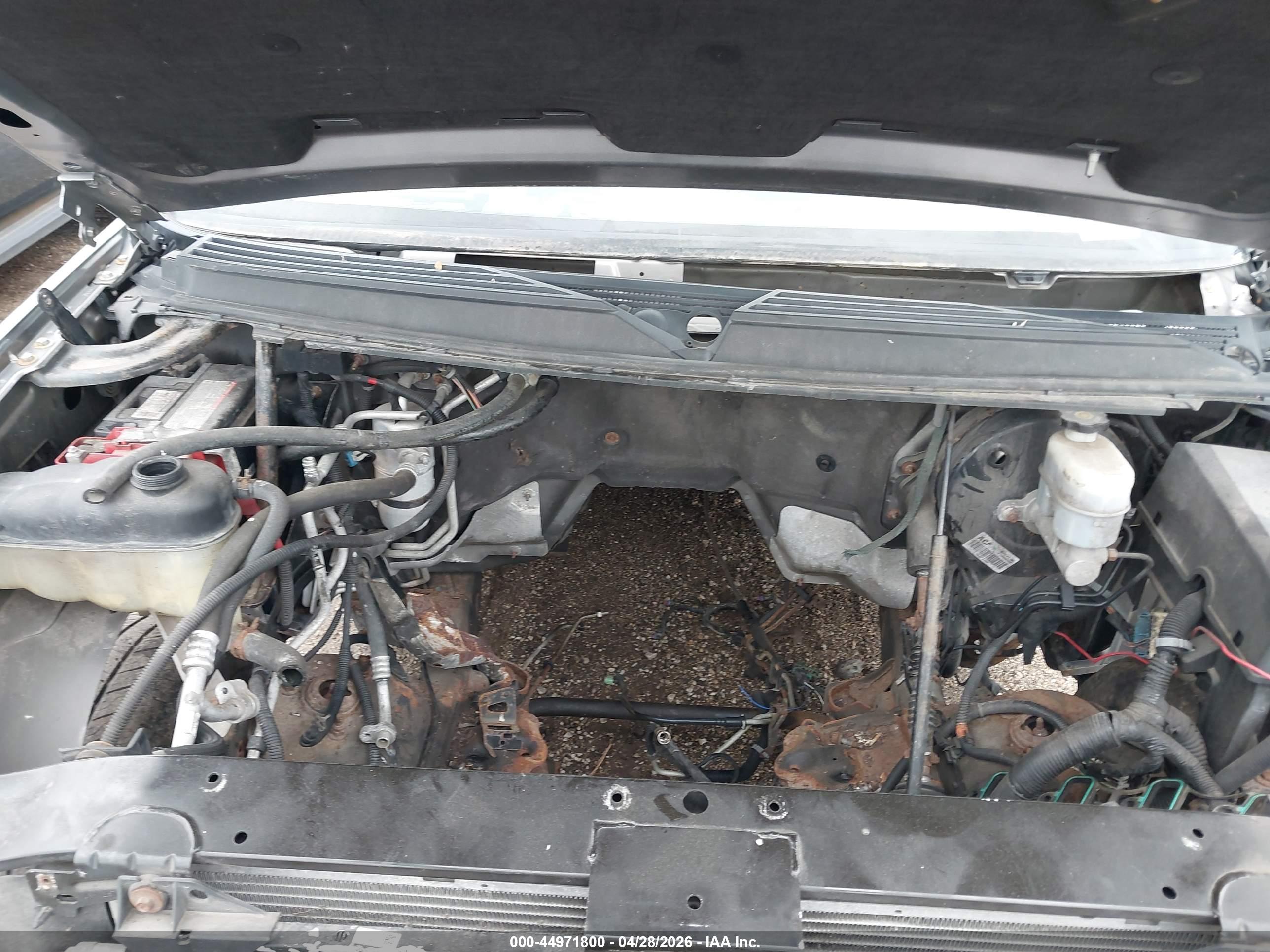CHEVROLET SUBURBAN image 10