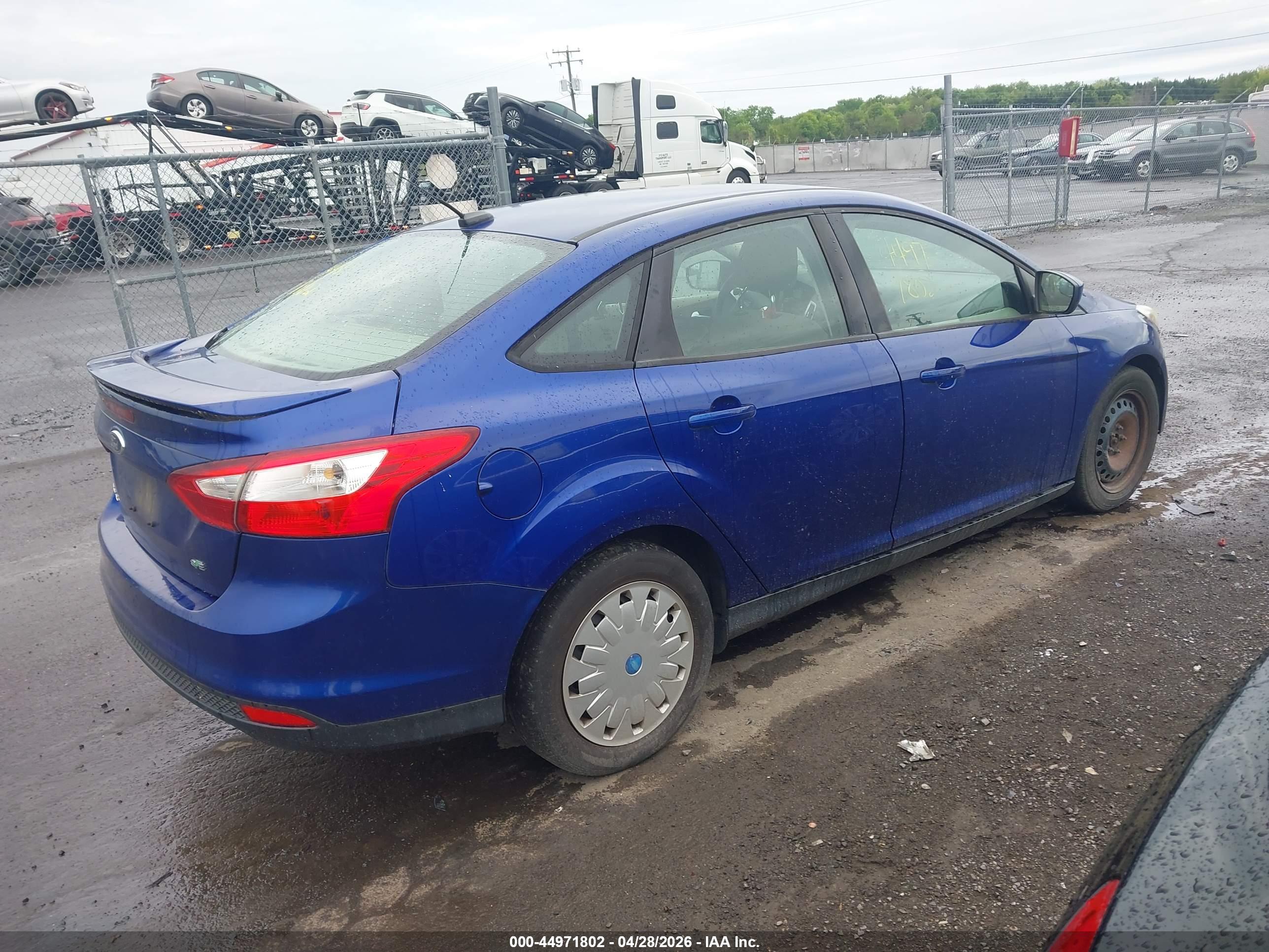 FORD FOCUS image 4