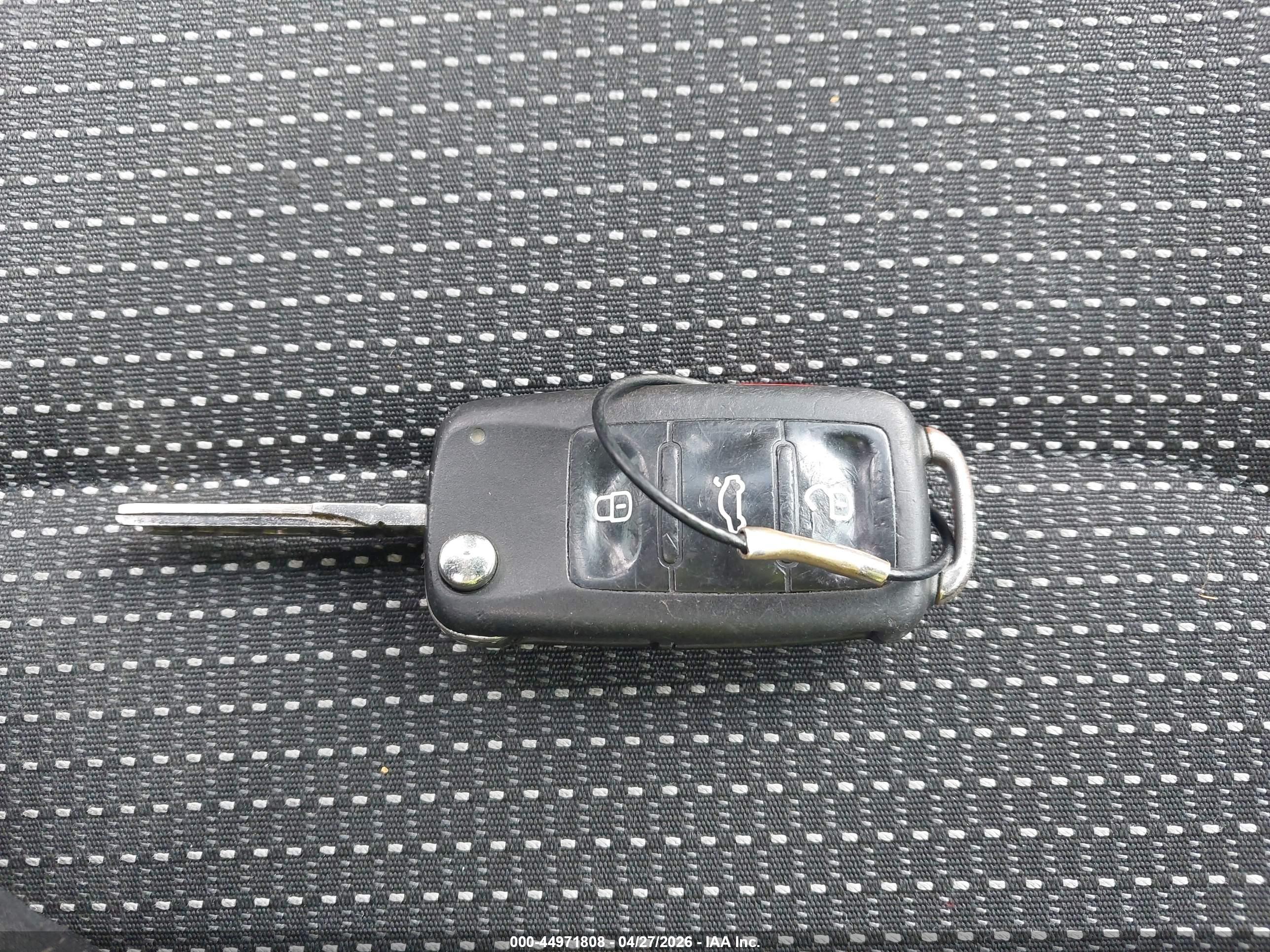 VOLKSWAGEN PASSAT image 11