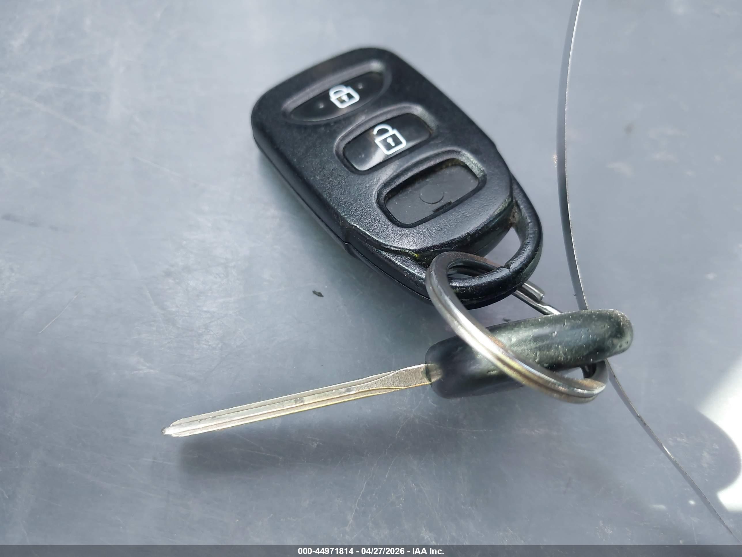 HYUNDAI SONATA image 11