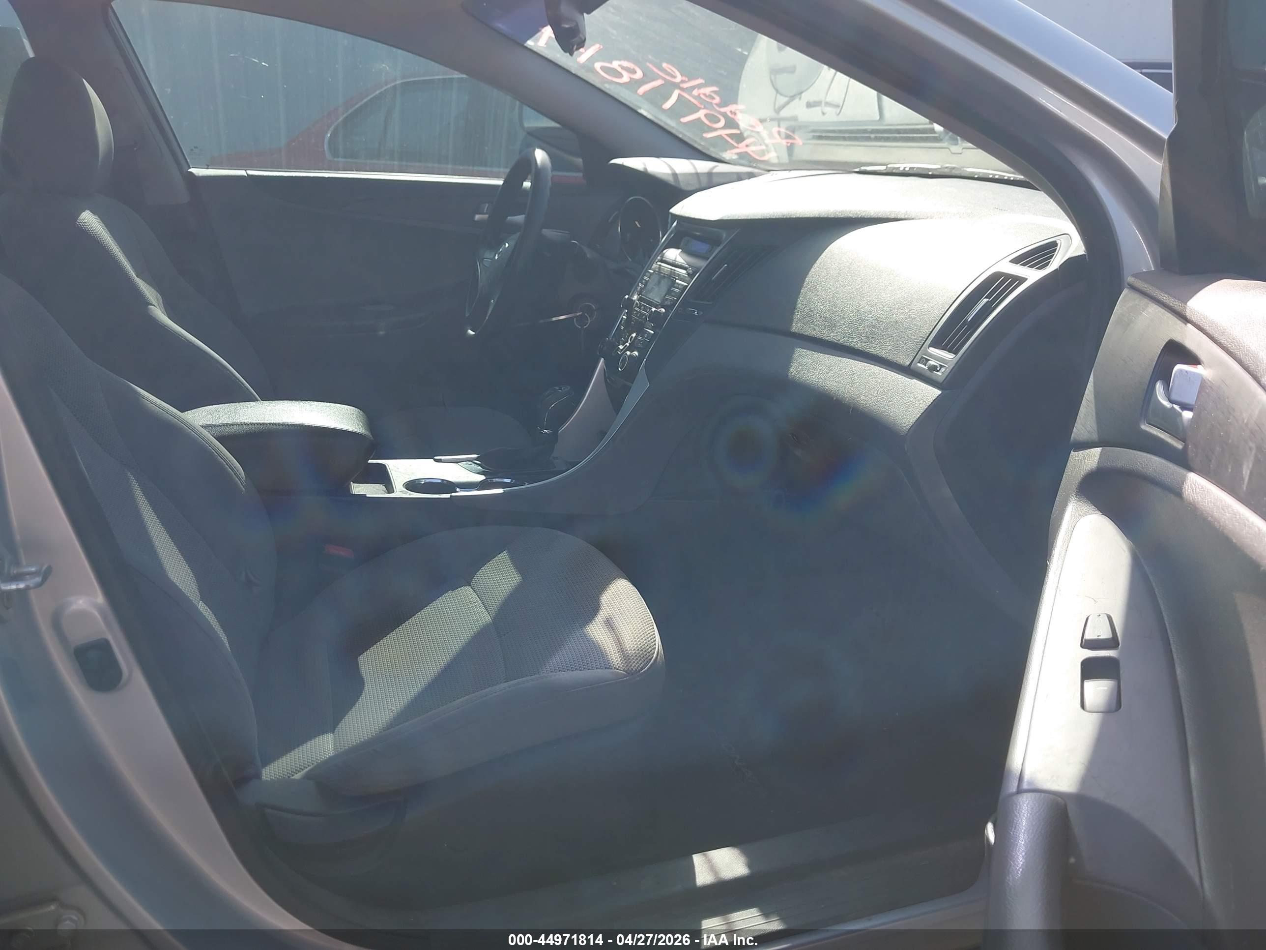 HYUNDAI SONATA image 5