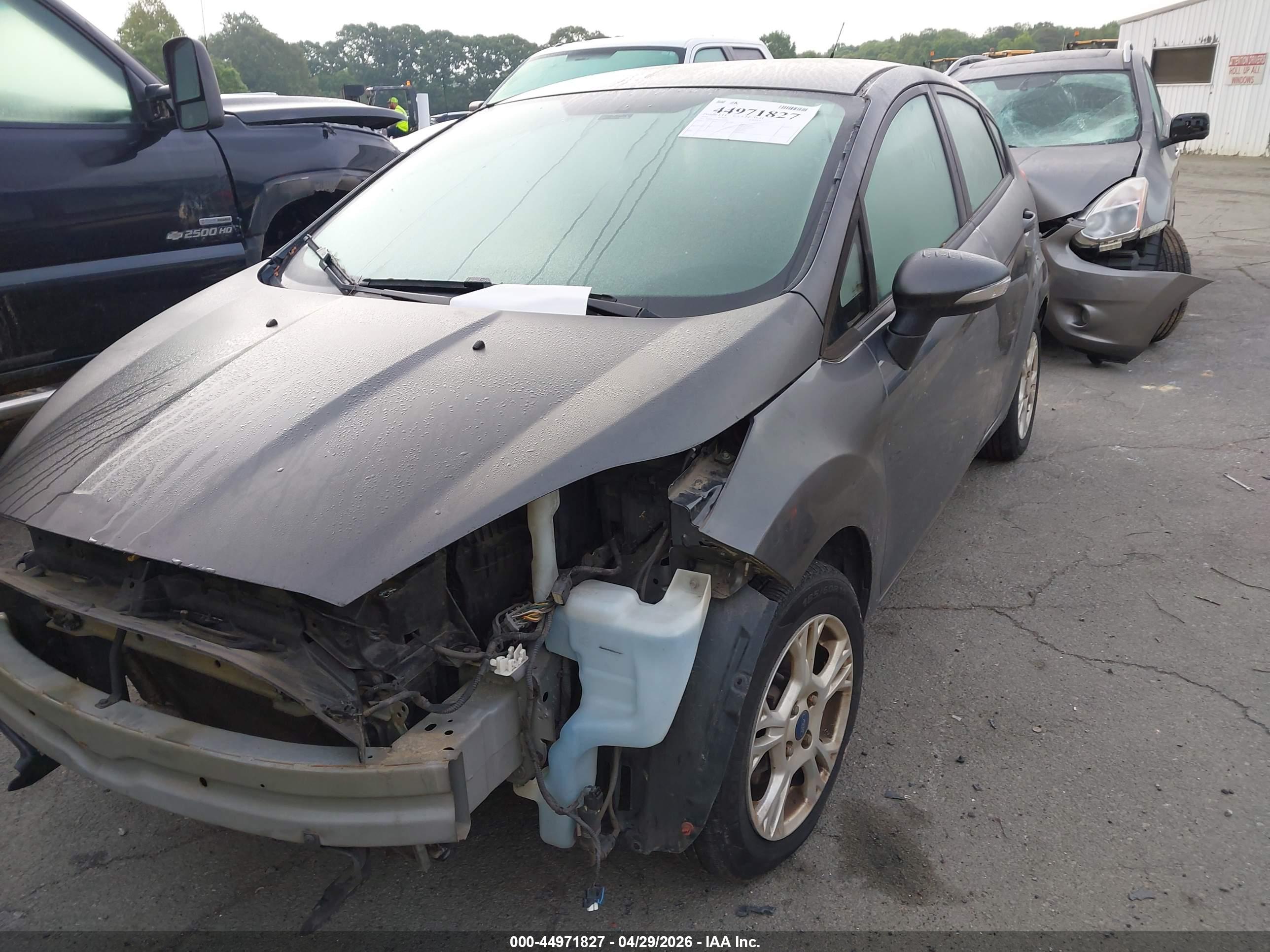 FORD FIESTA image 2
