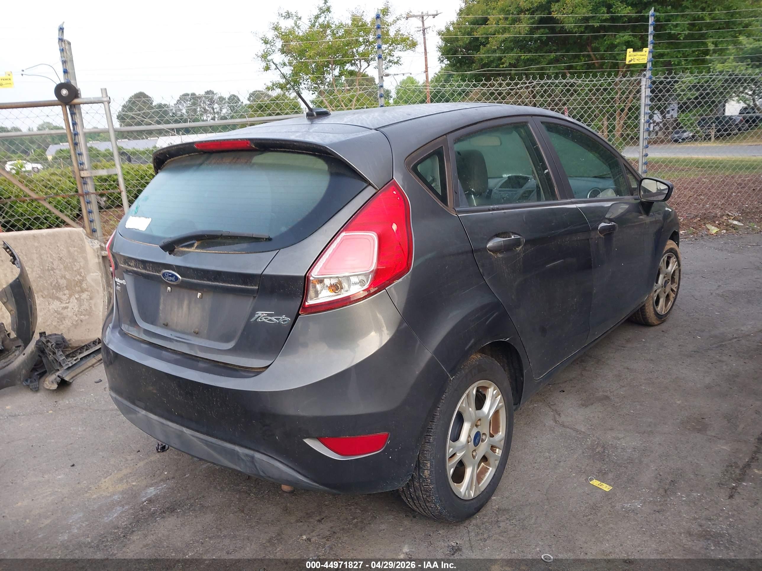 FORD FIESTA image 4
