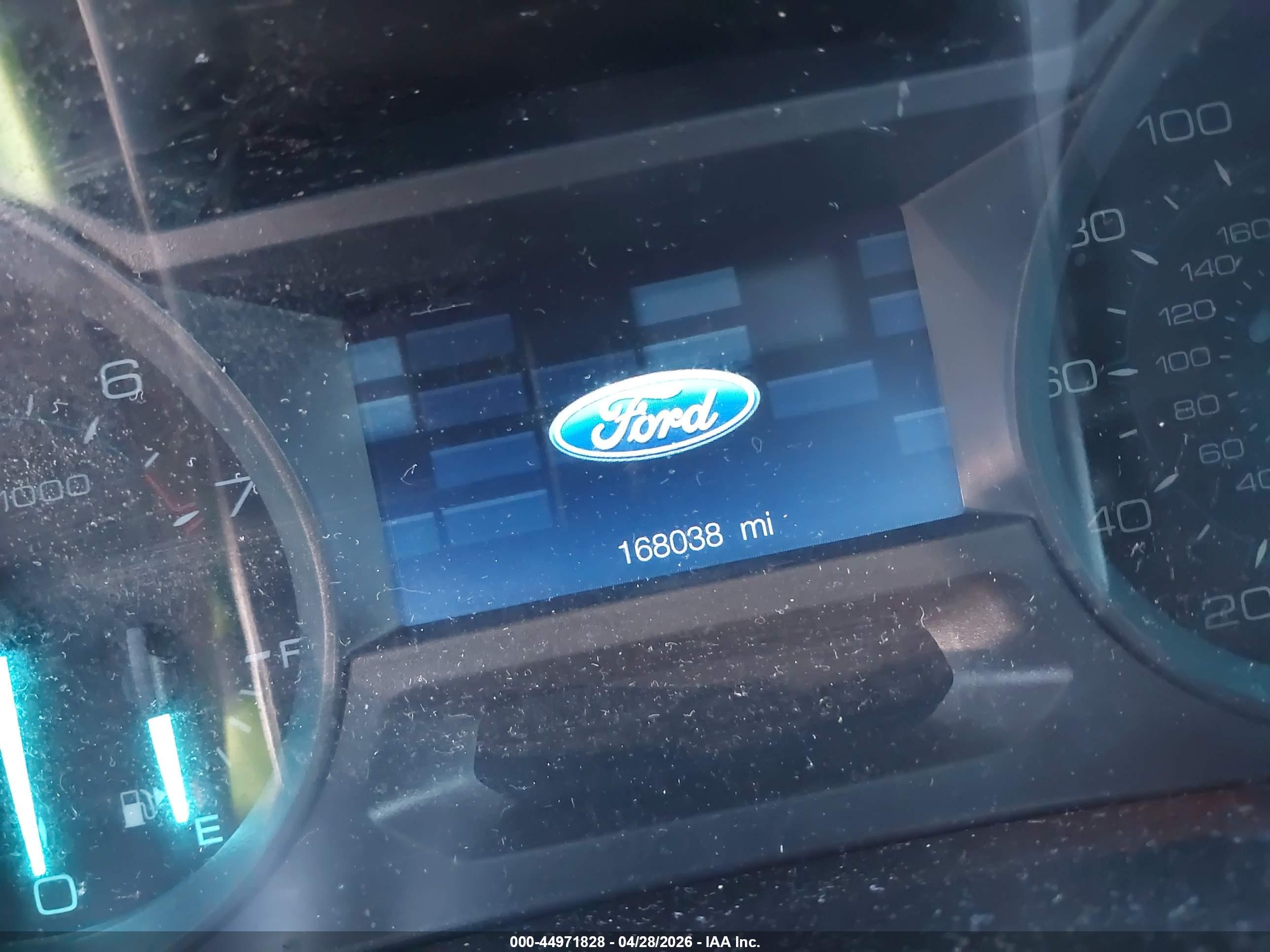 FORD EXPLORER image 7