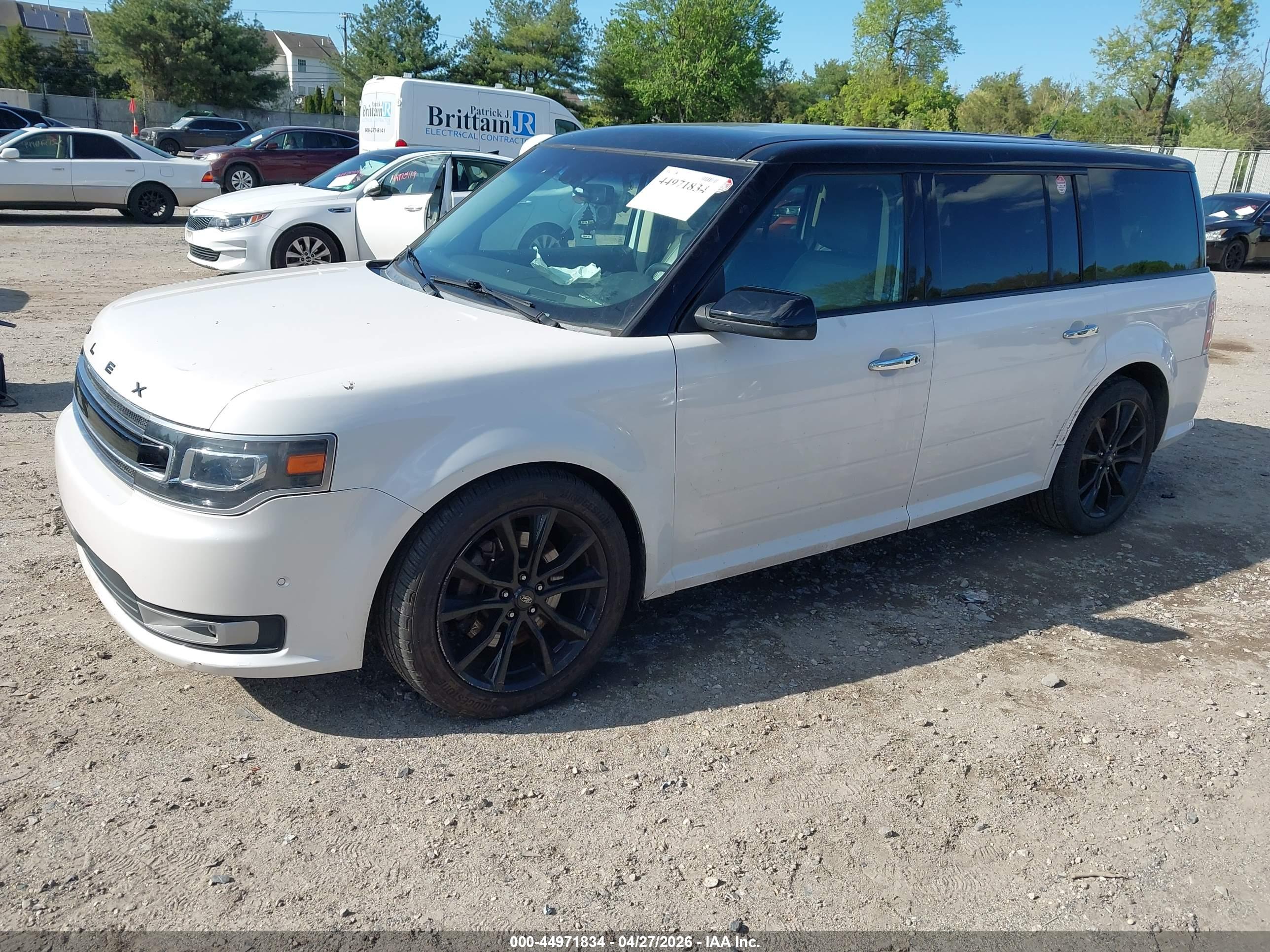 FORD FLEX image 2