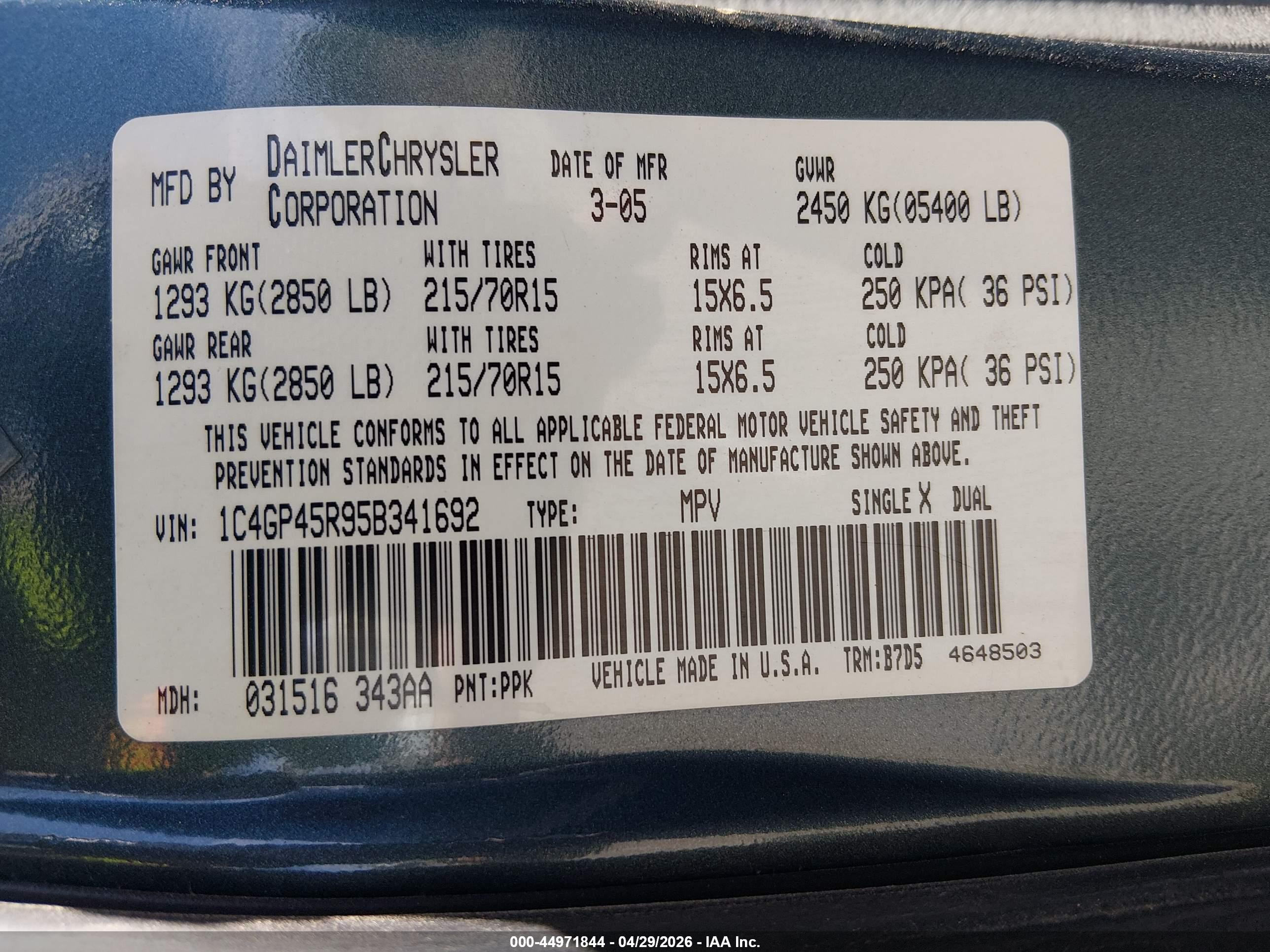 CHRYSLER TOWN image 9