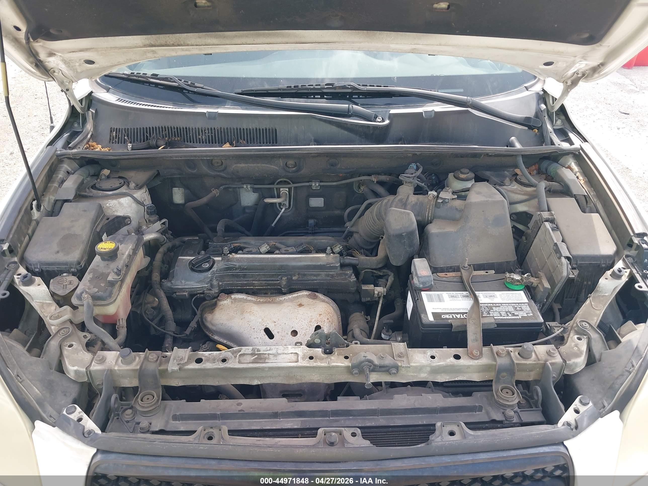 TOYOTA RAV4 image 10