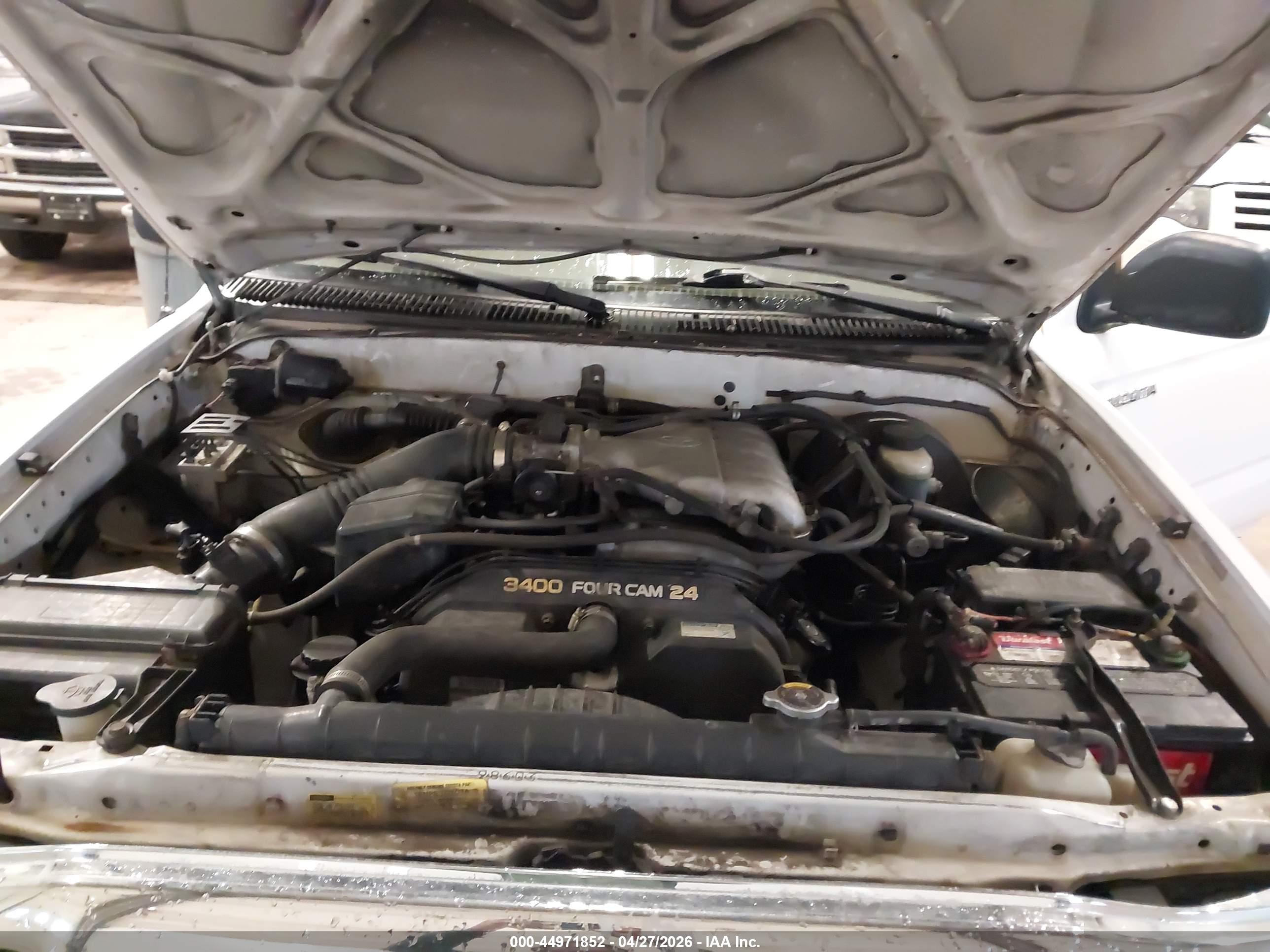 TOYOTA TACOMA image 10