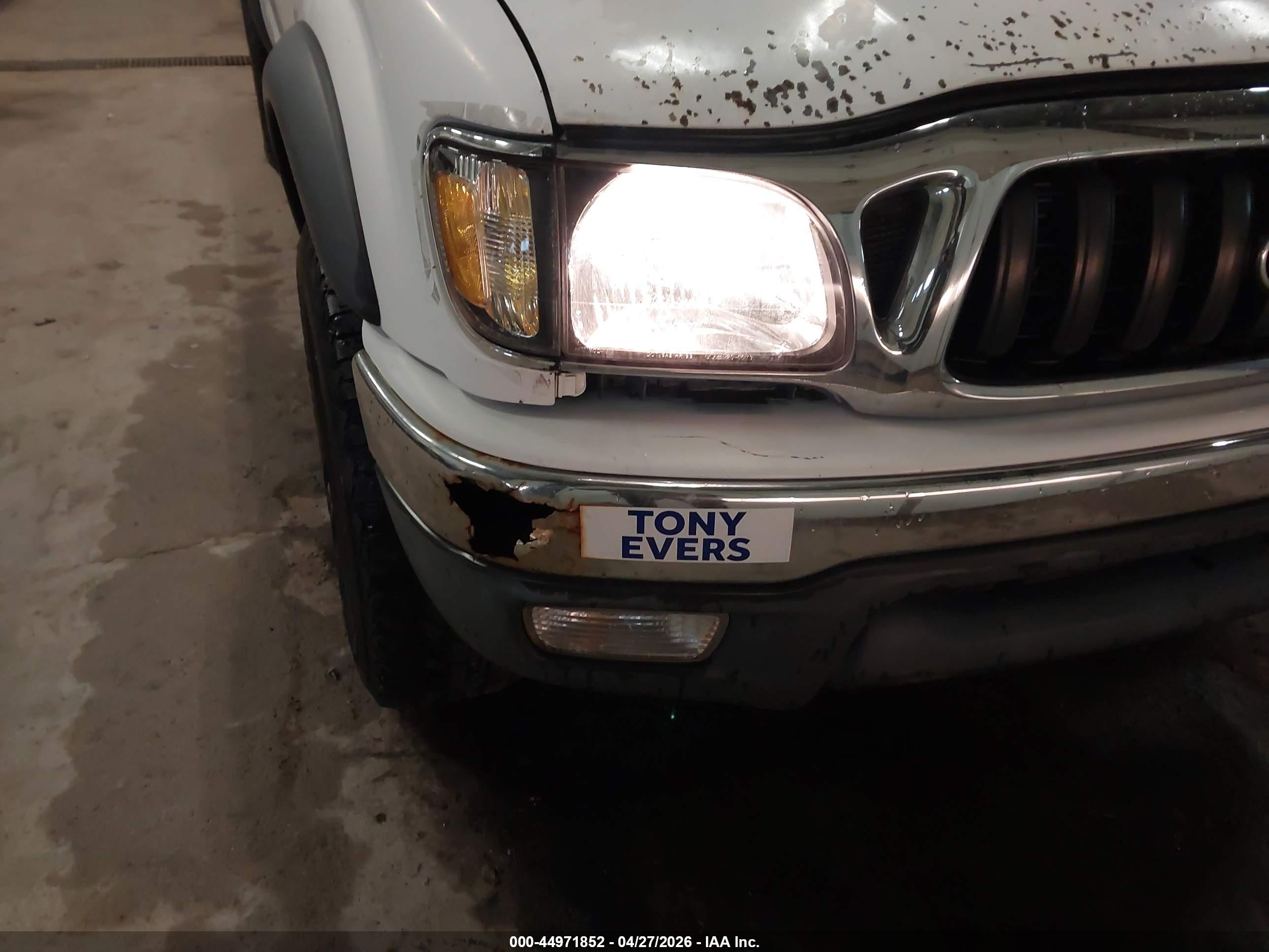 TOYOTA TACOMA image 6