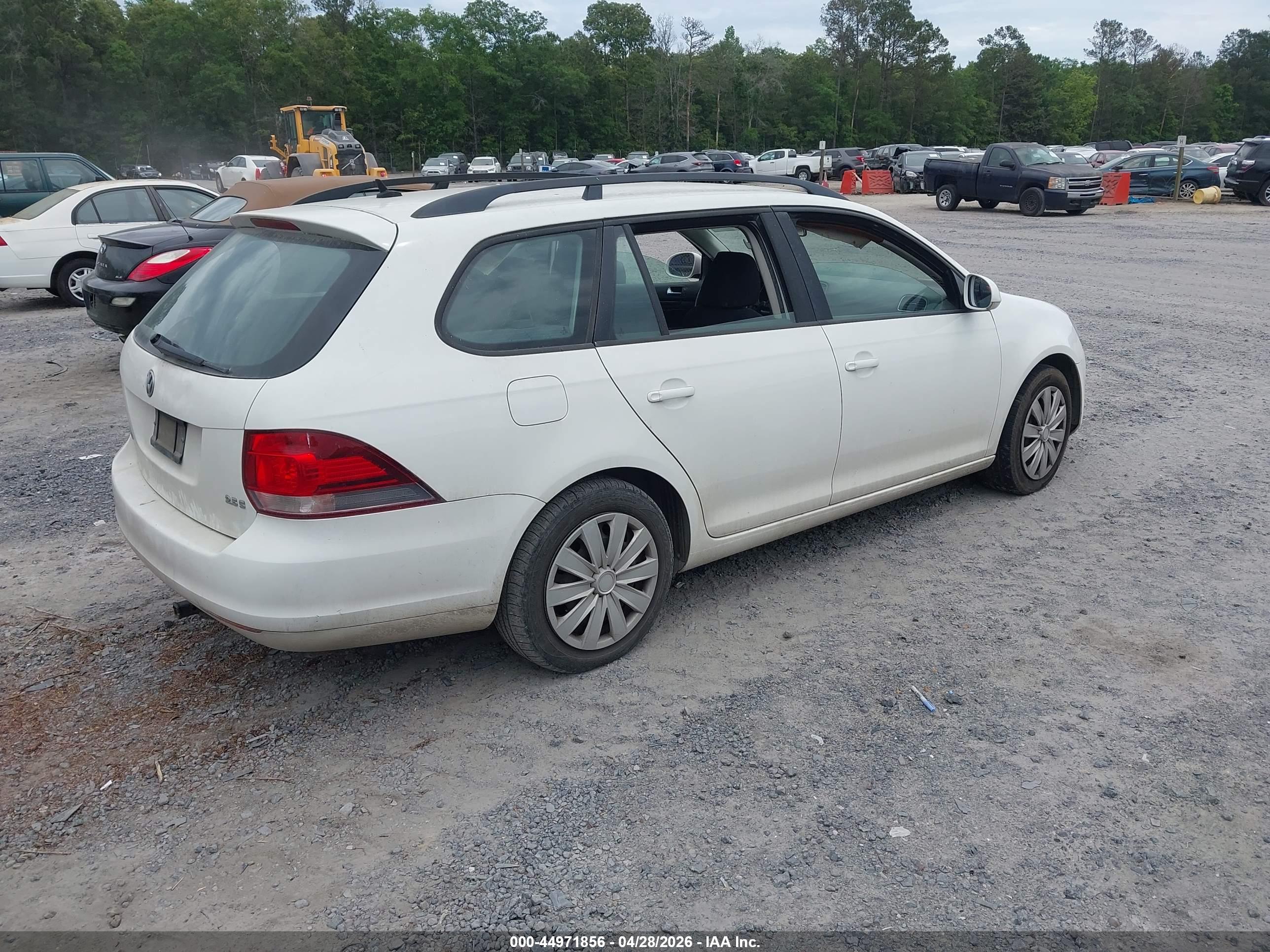 VOLKSWAGEN JETTA image 4