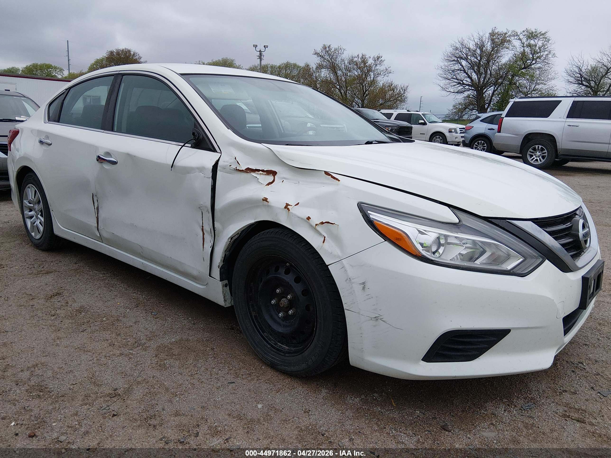NISSAN ALTIMA image 6