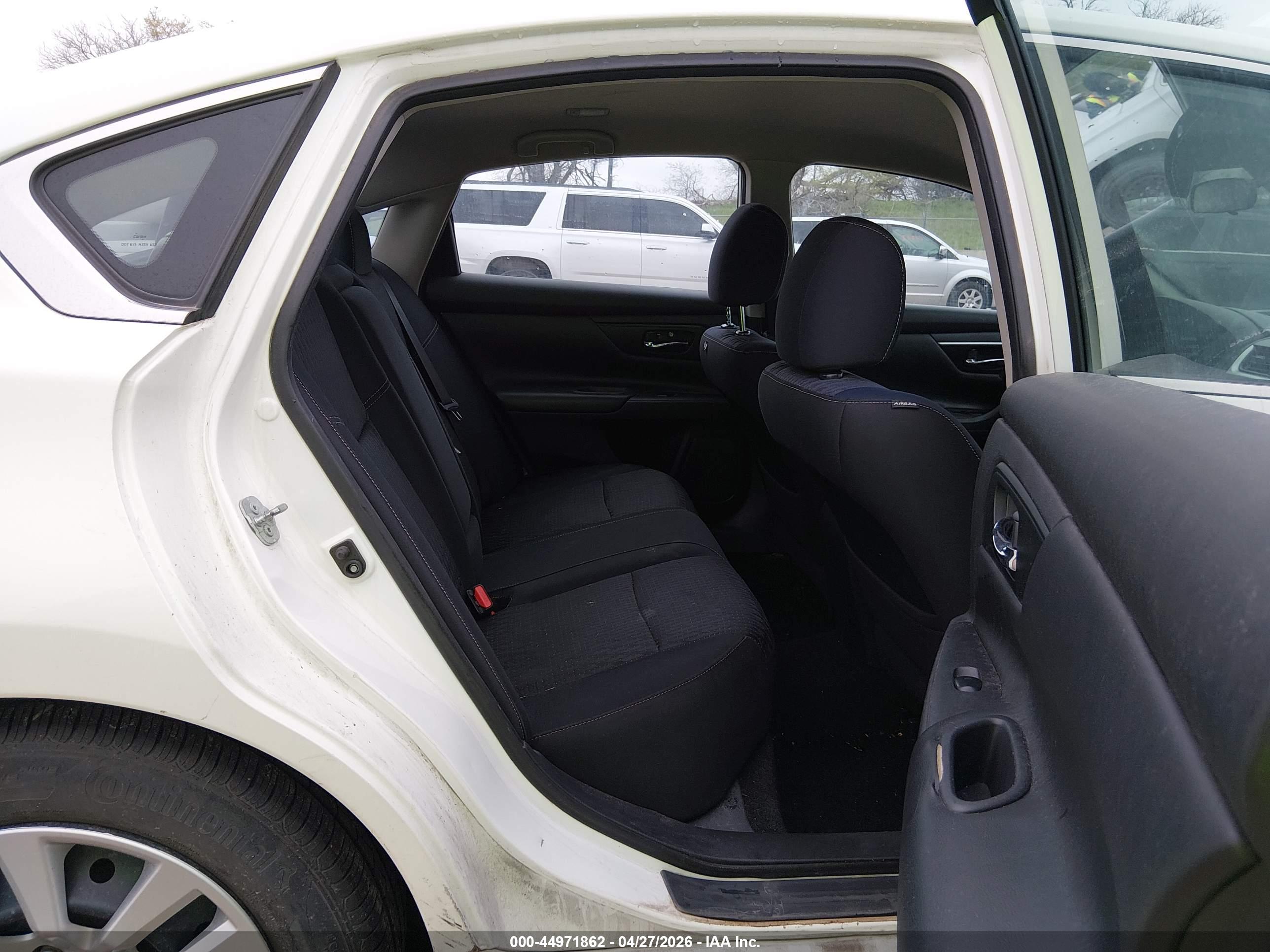 NISSAN ALTIMA image 8