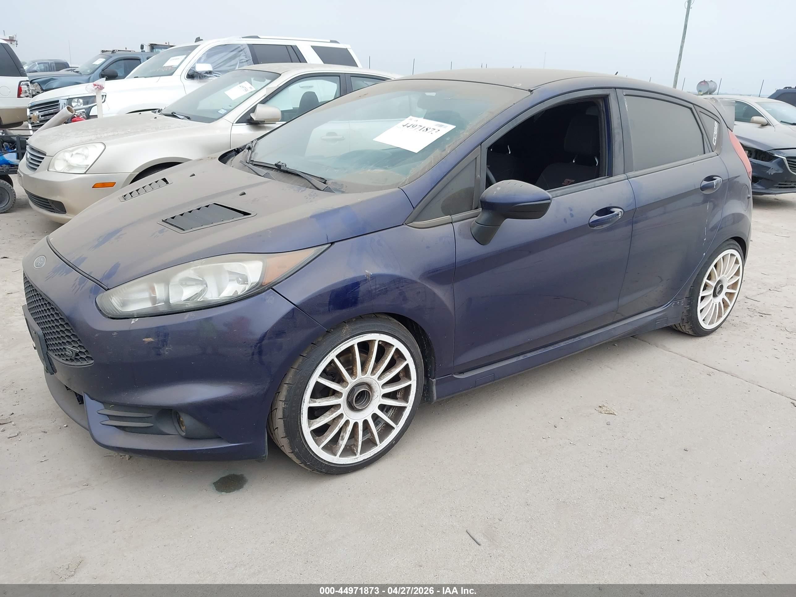 FORD FIESTA image 2