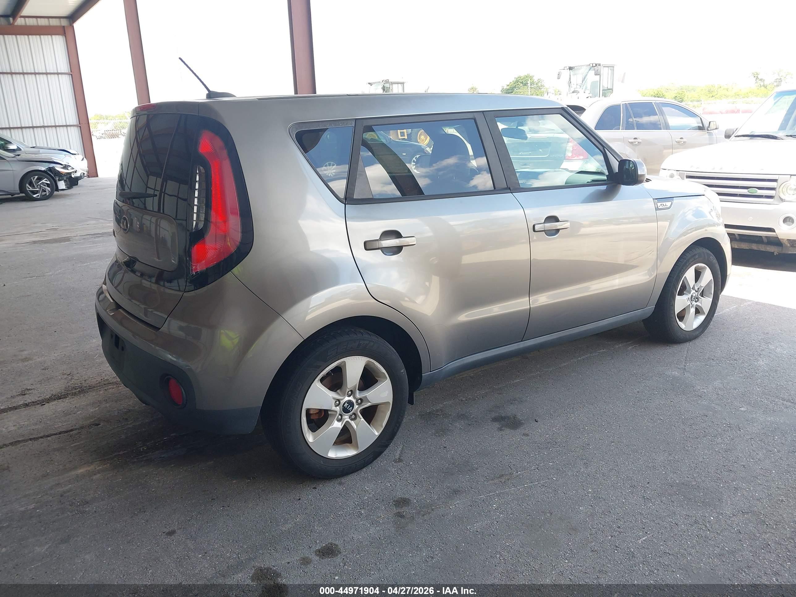 KIA SOUL image 4