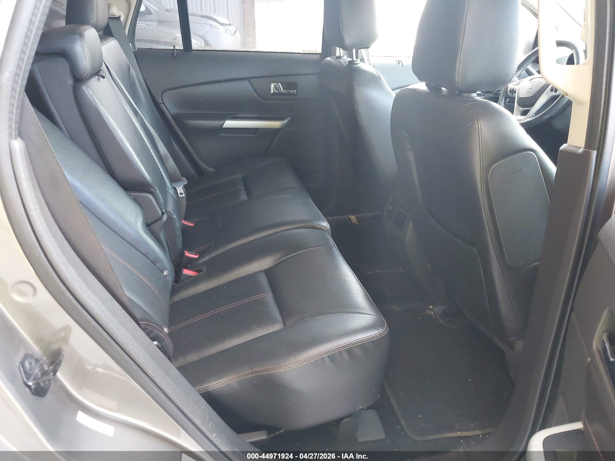 FORD EDGE image 8