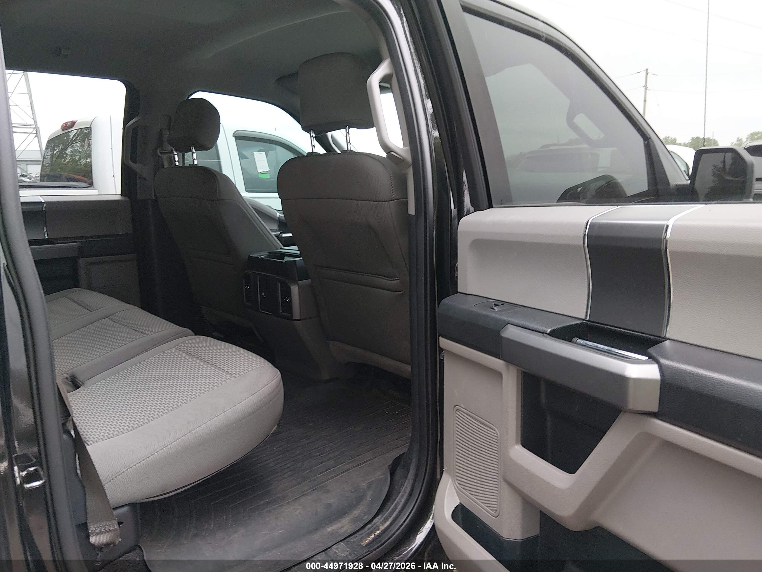 FORD F-150 image 8