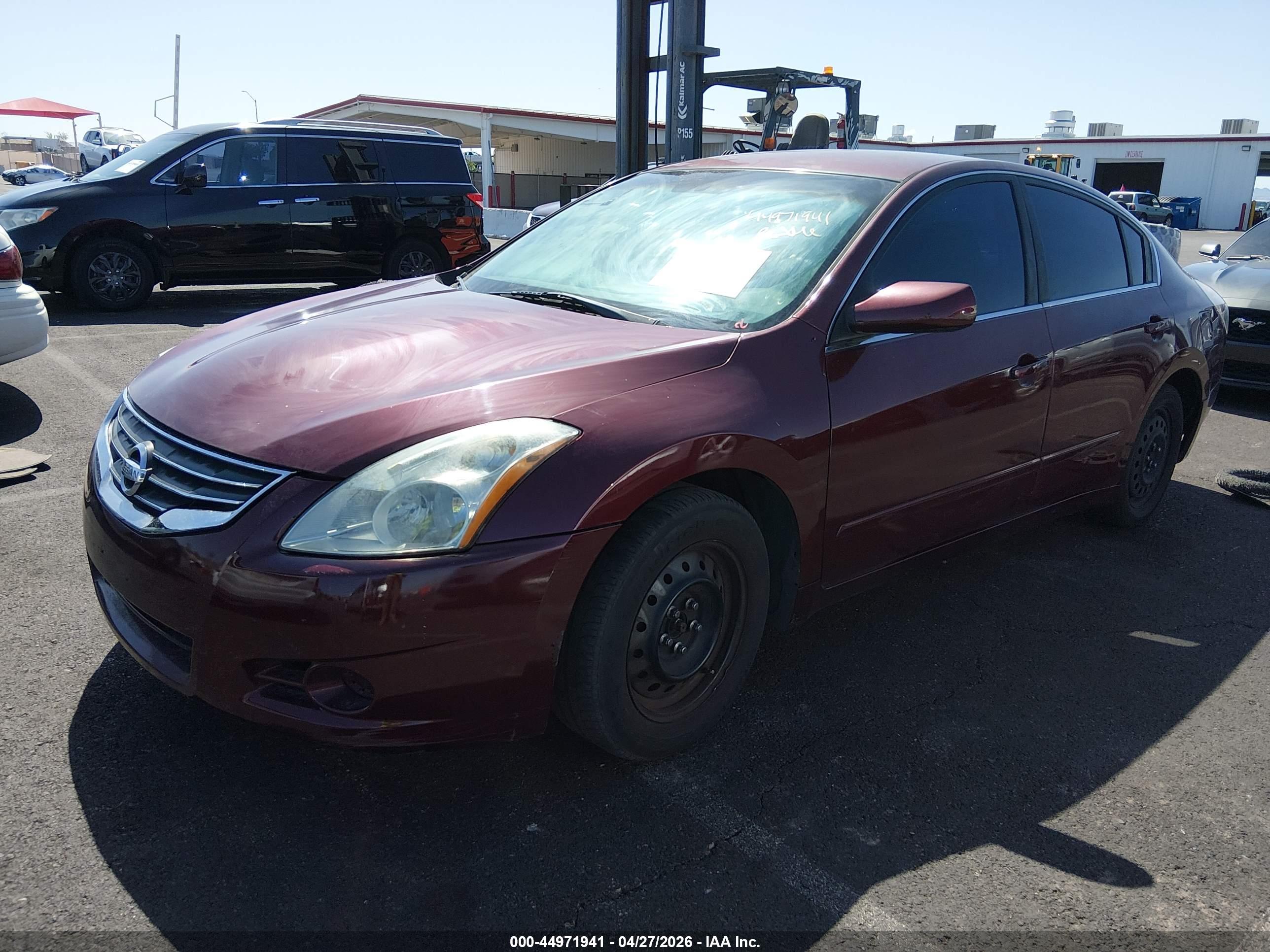 NISSAN ALTIMA image 2
