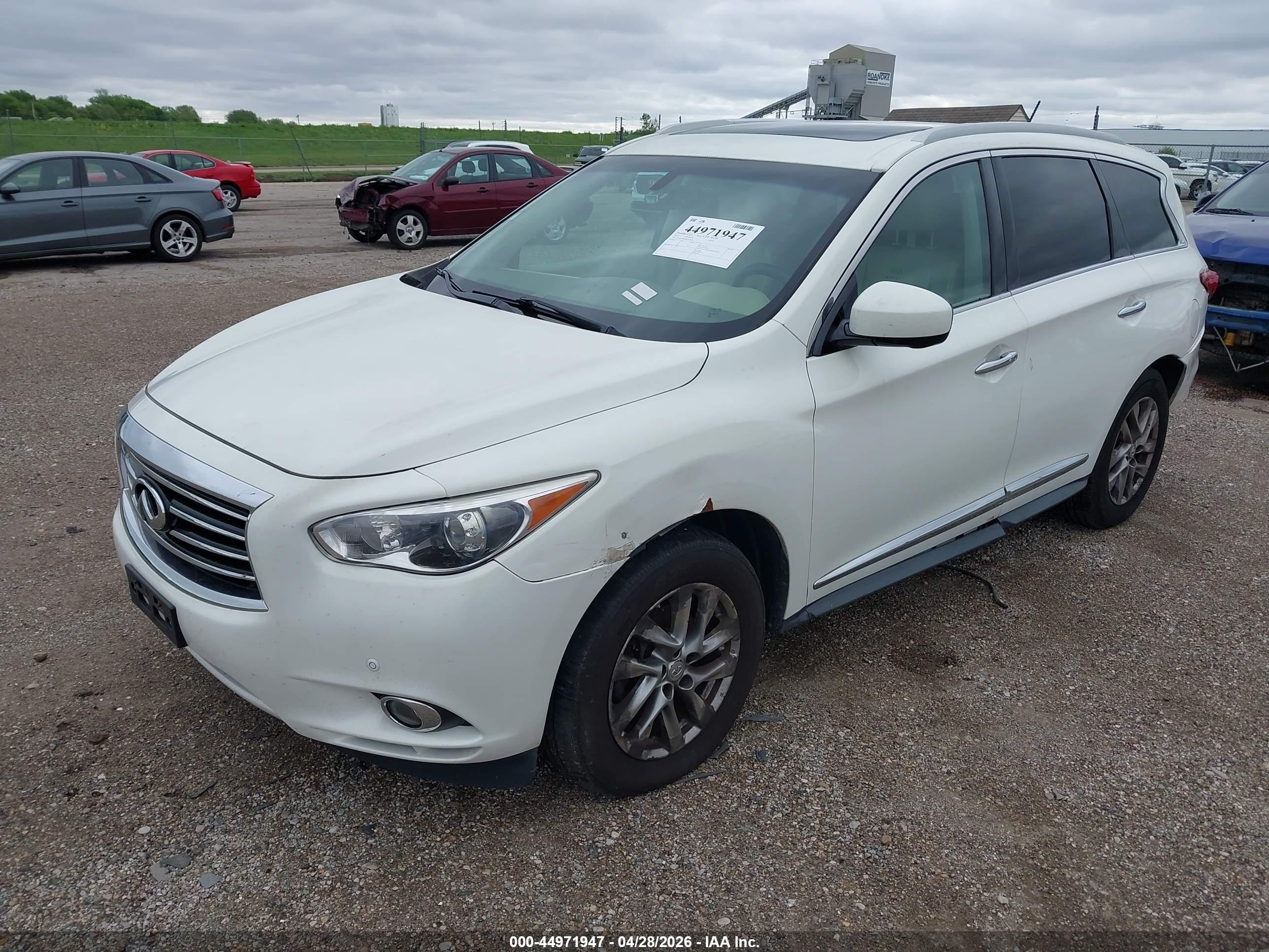INFINITI JX35 image 2