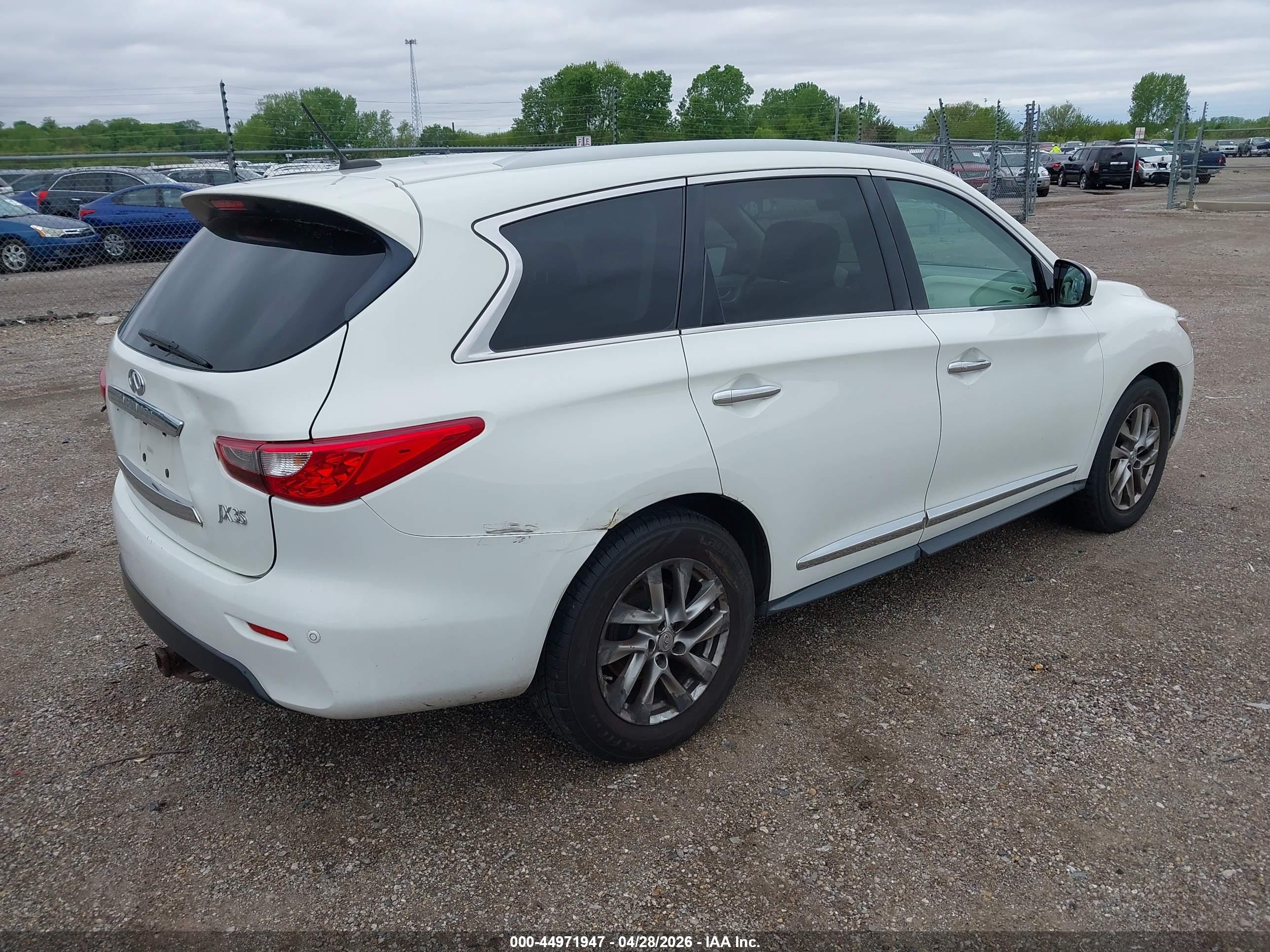 INFINITI JX35 image 4