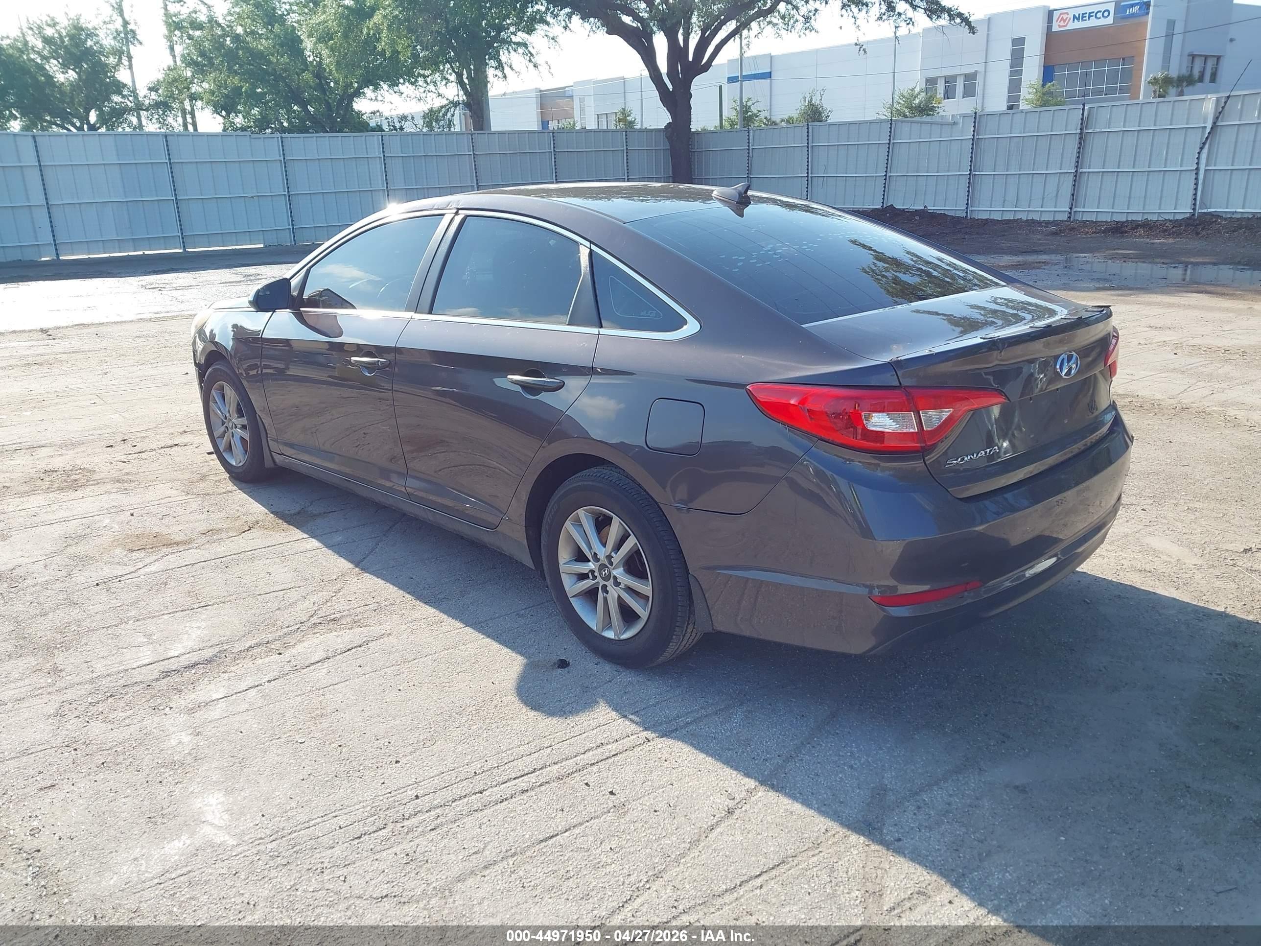 HYUNDAI SONATA image 3