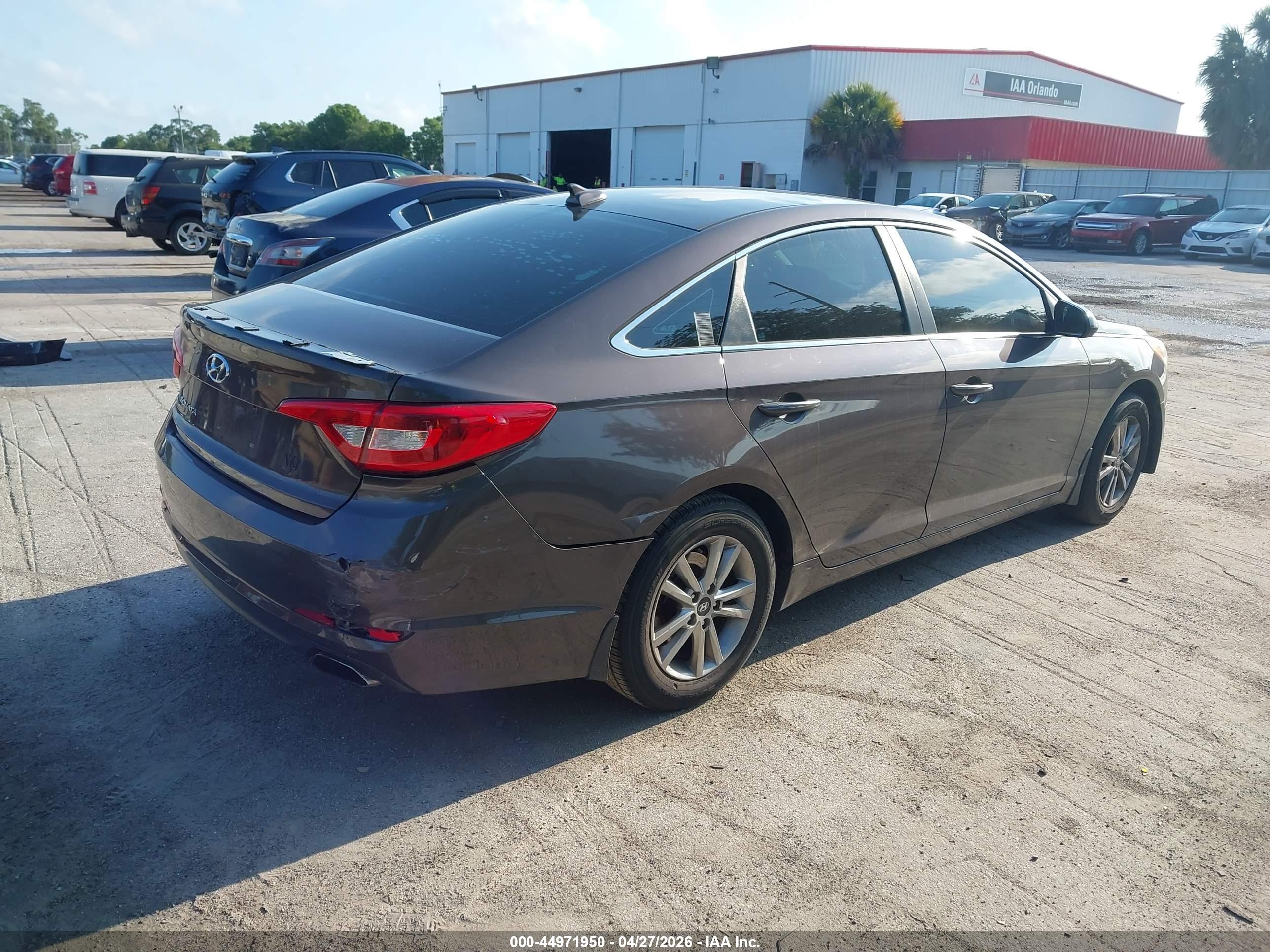 HYUNDAI SONATA image 4