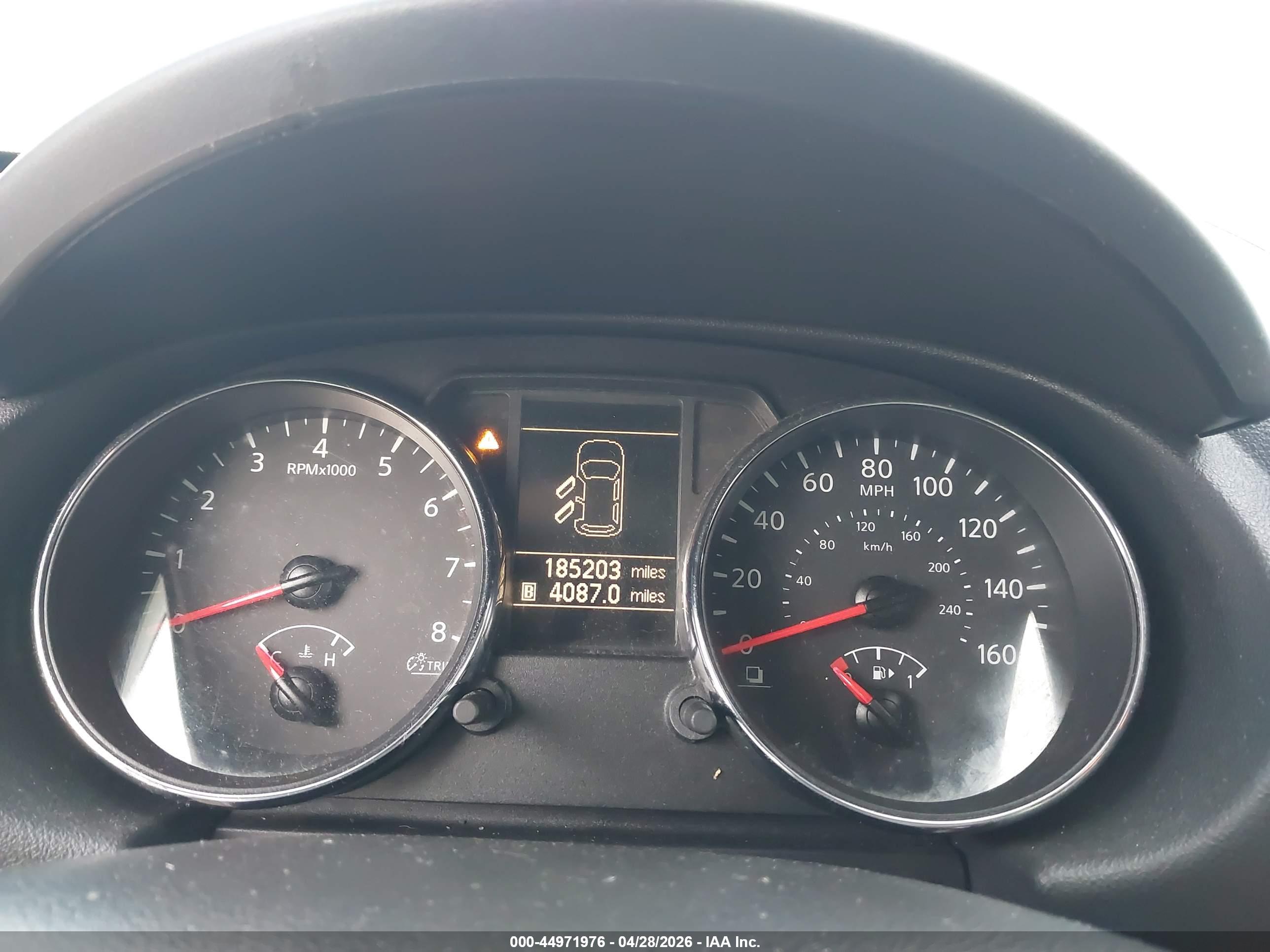 NISSAN ROGUE image 7