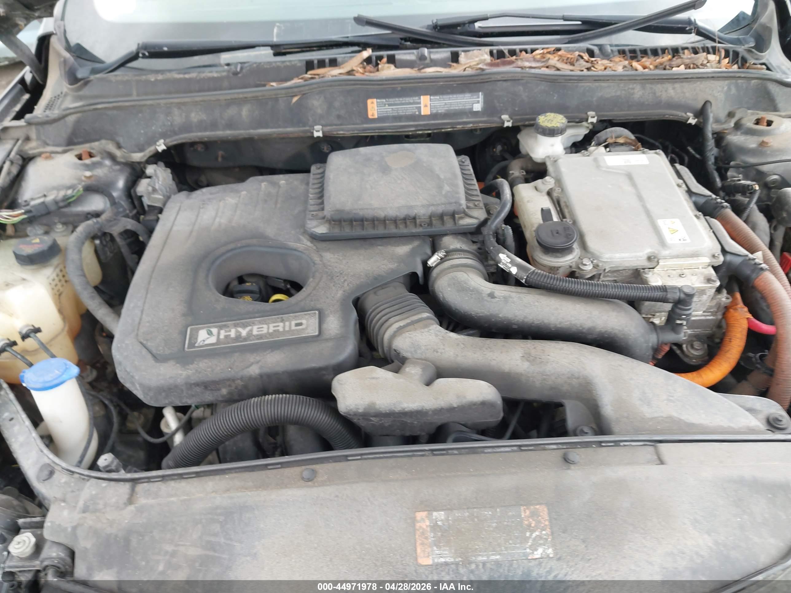 FORD FUSION image 10