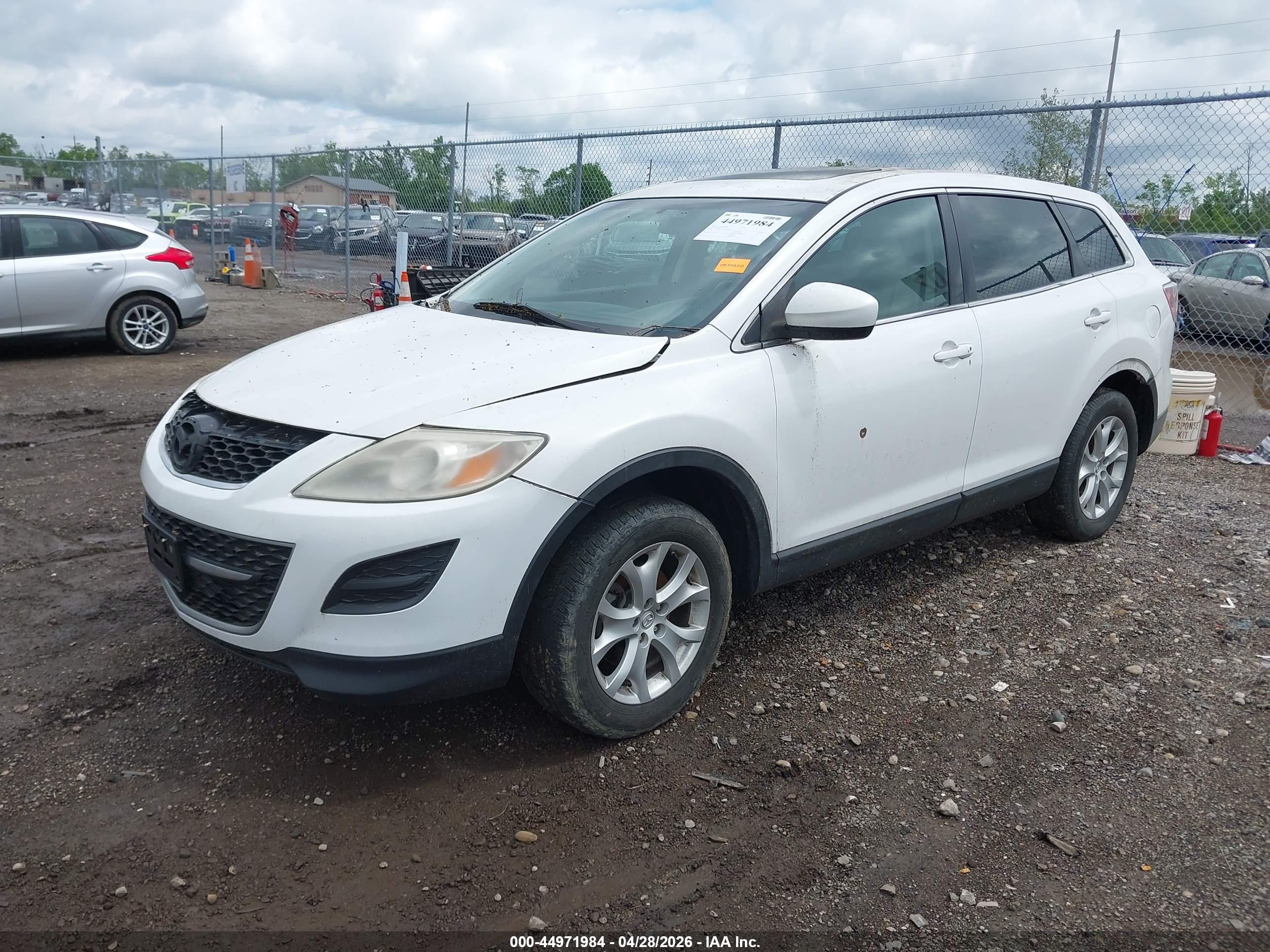 MAZDA CX-9 image 2
