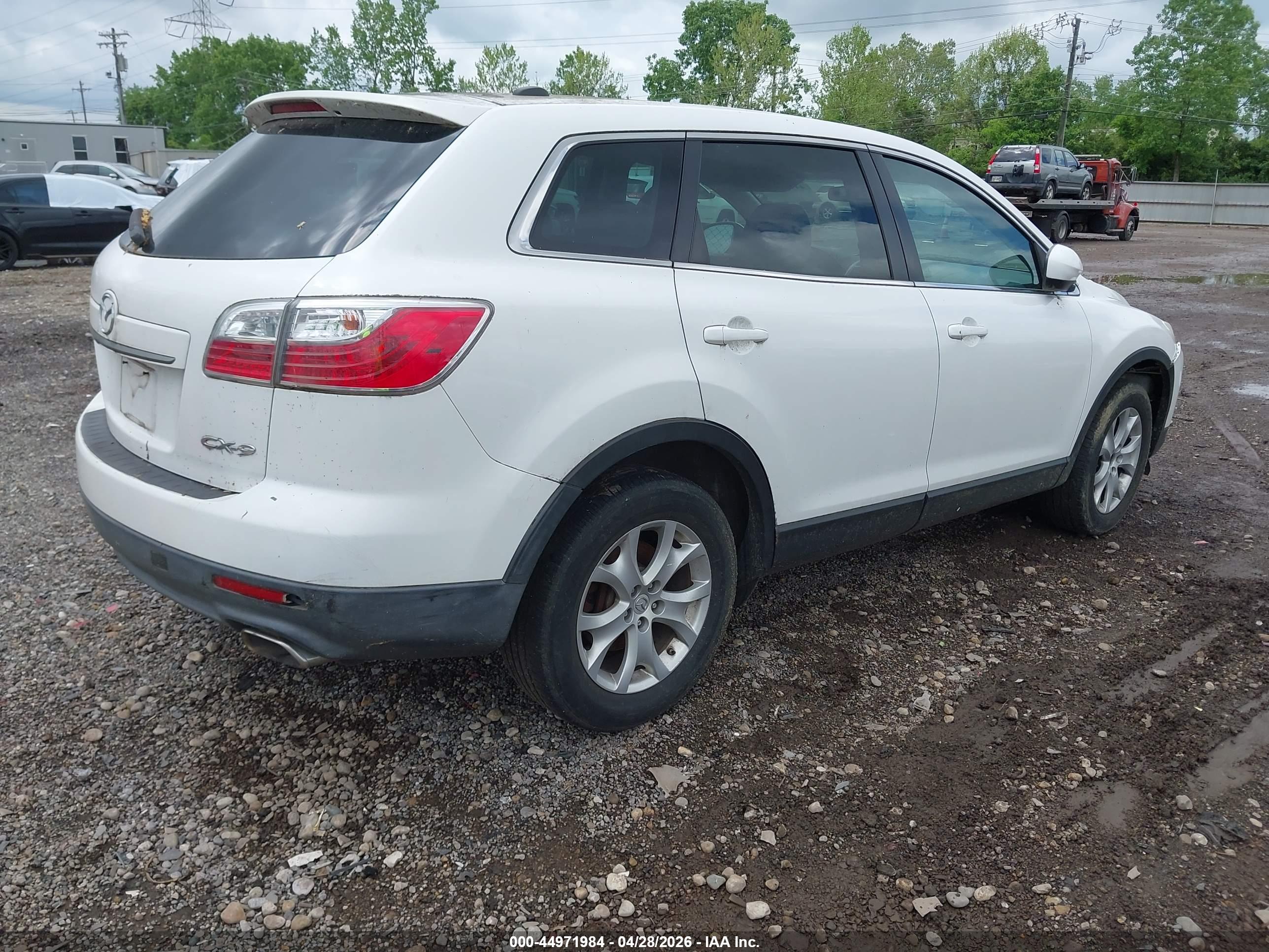 MAZDA CX-9 image 4