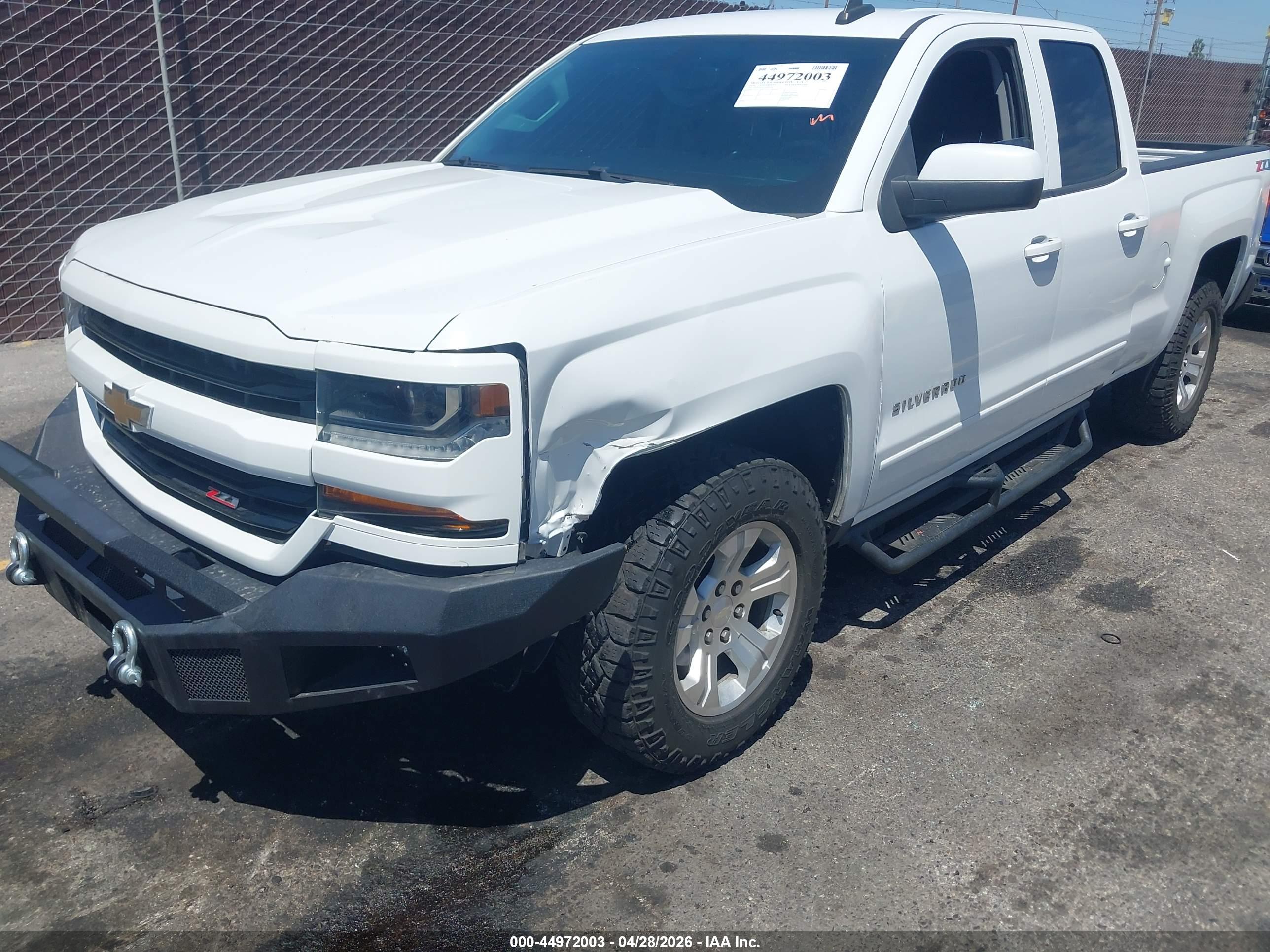 CHEVROLET SILVERADO image 2